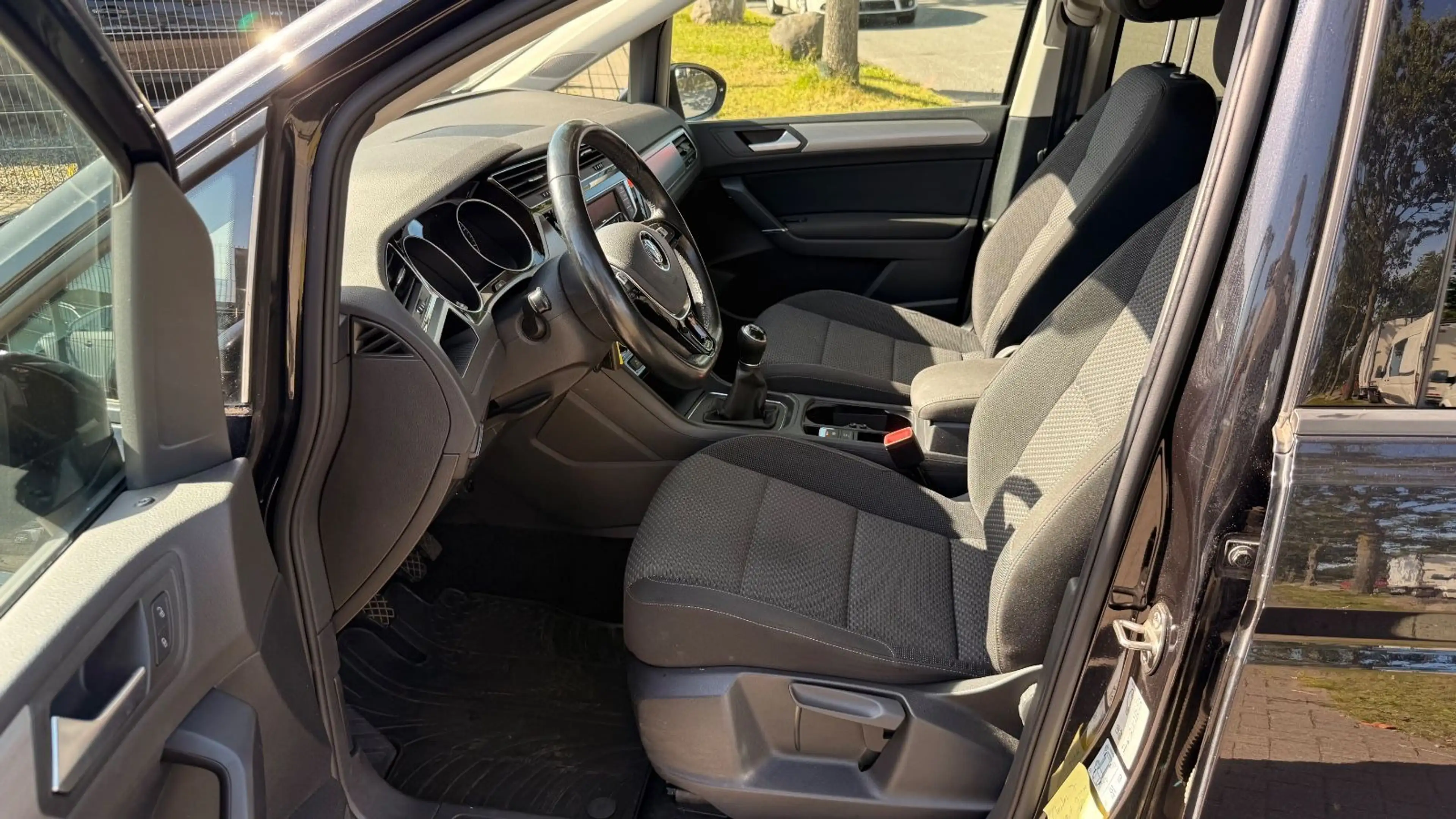 Volkswagen Touran 2.0 TDI Allstar Comfortline BMT Standhzg. — photo 13