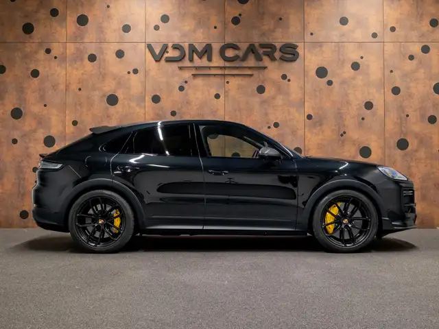 Porsche Cayenne view 6