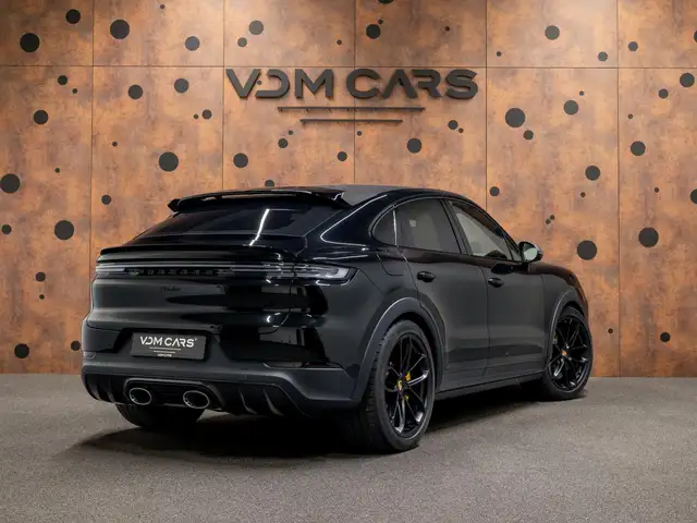 Porsche Cayenne view 5