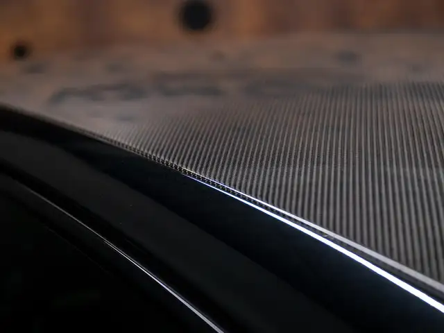 Porsche Cayenne view 9