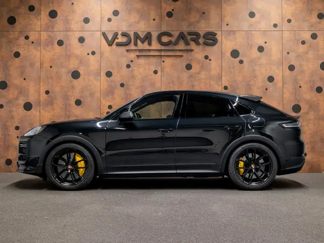 Porsche Cayenne view 2