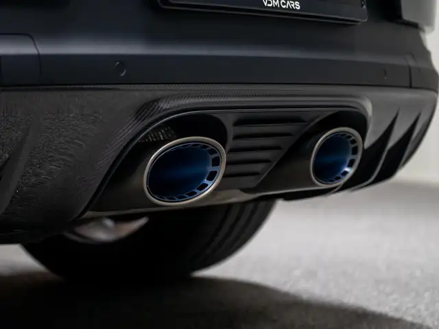 Porsche Cayenne view 12