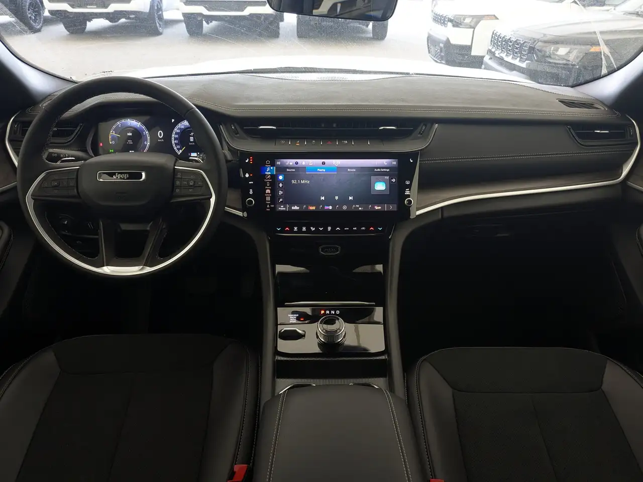 Jeep Grand Cherokee снимка Jeep Grand Cherokee