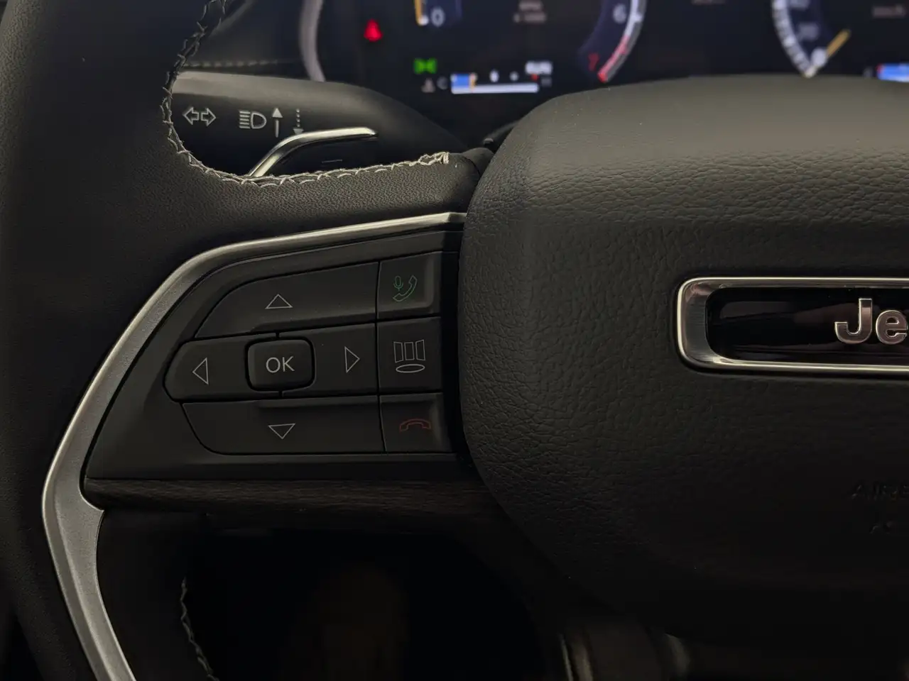 Jeep Grand Cherokee снимка Jeep Grand Cherokee