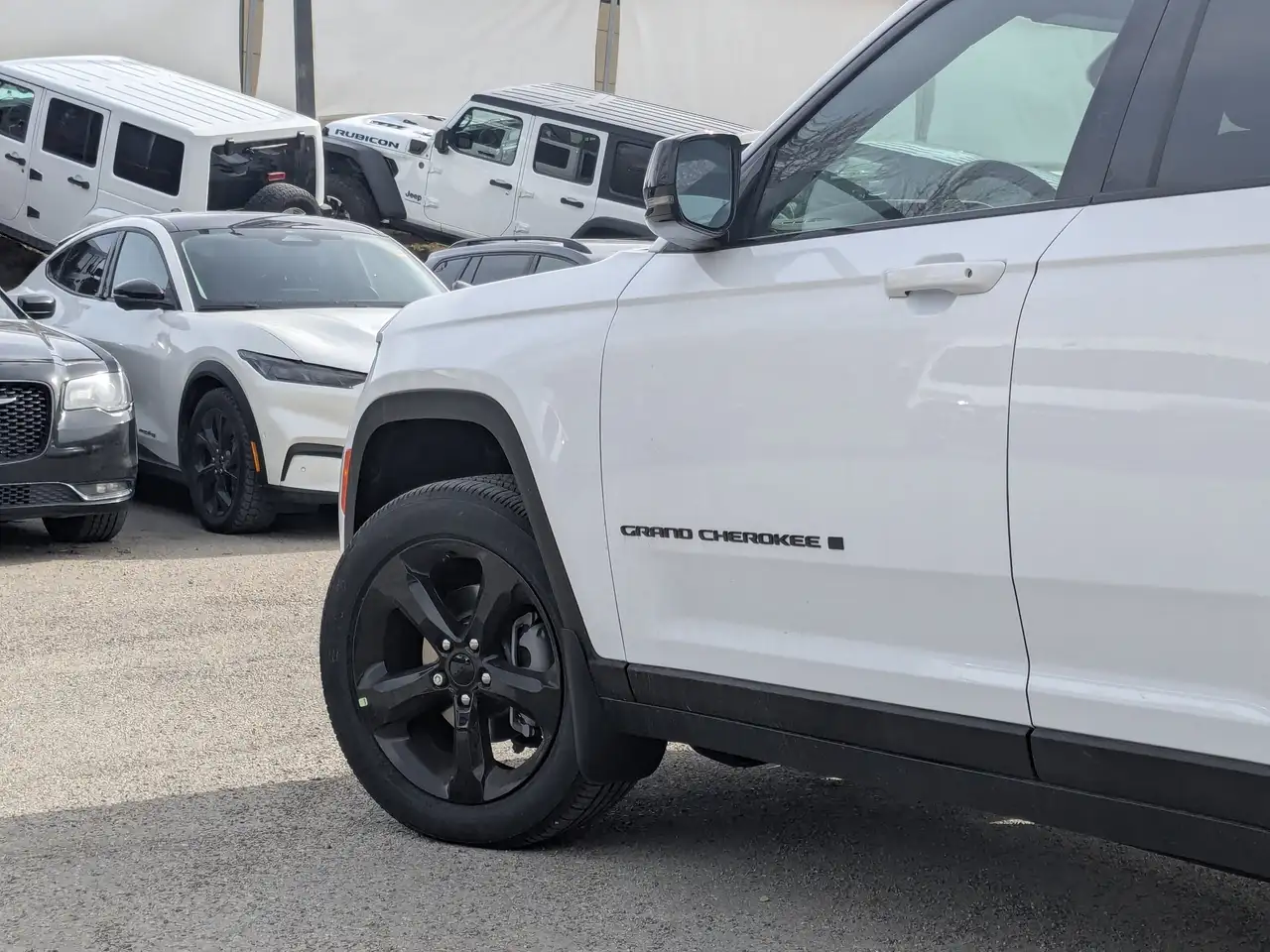 Jeep Grand Cherokee снимка Jeep Grand Cherokee