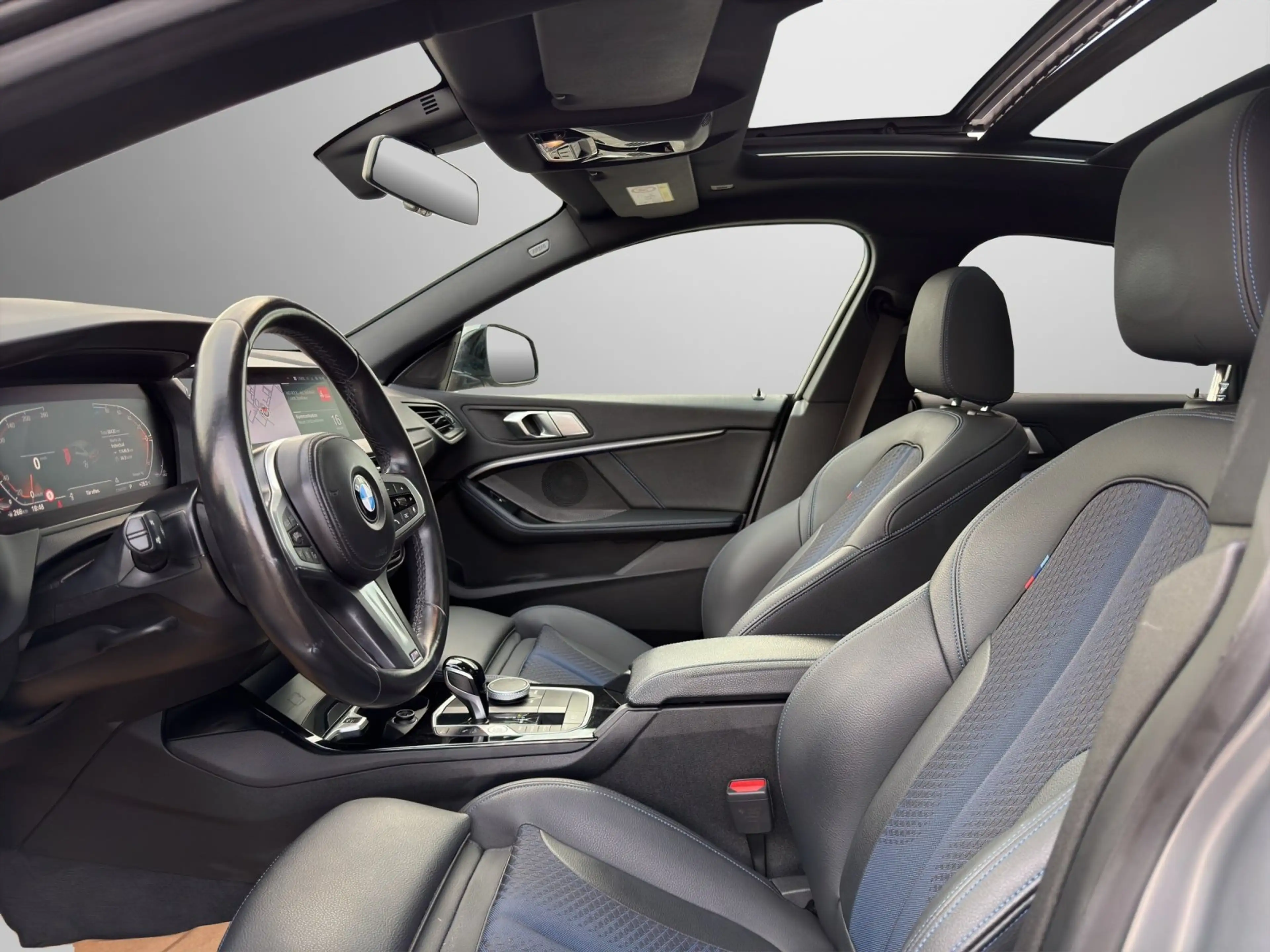 BMW 220 d xDrive Gran Coupé M-Sport *PANO, LED, PA* — photo 11