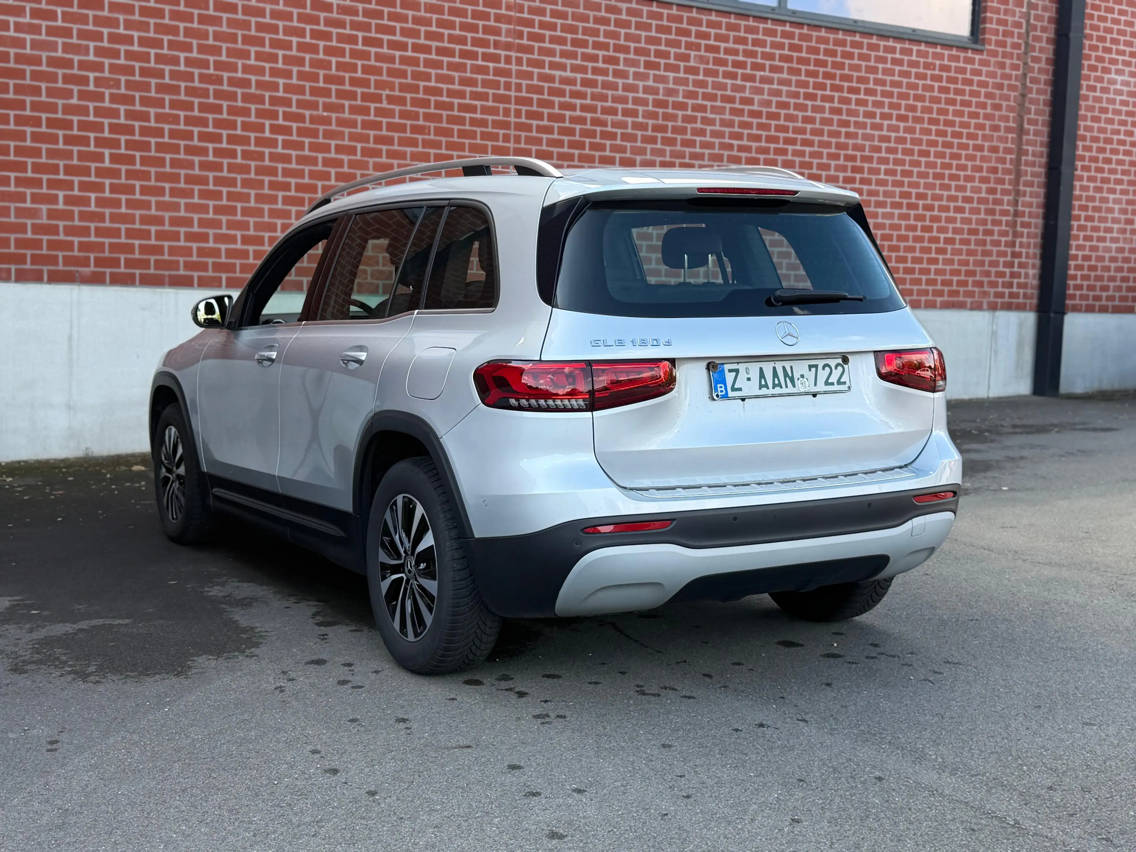 Mercedes-Benz GLB 180 GLB 180 d — photo 6