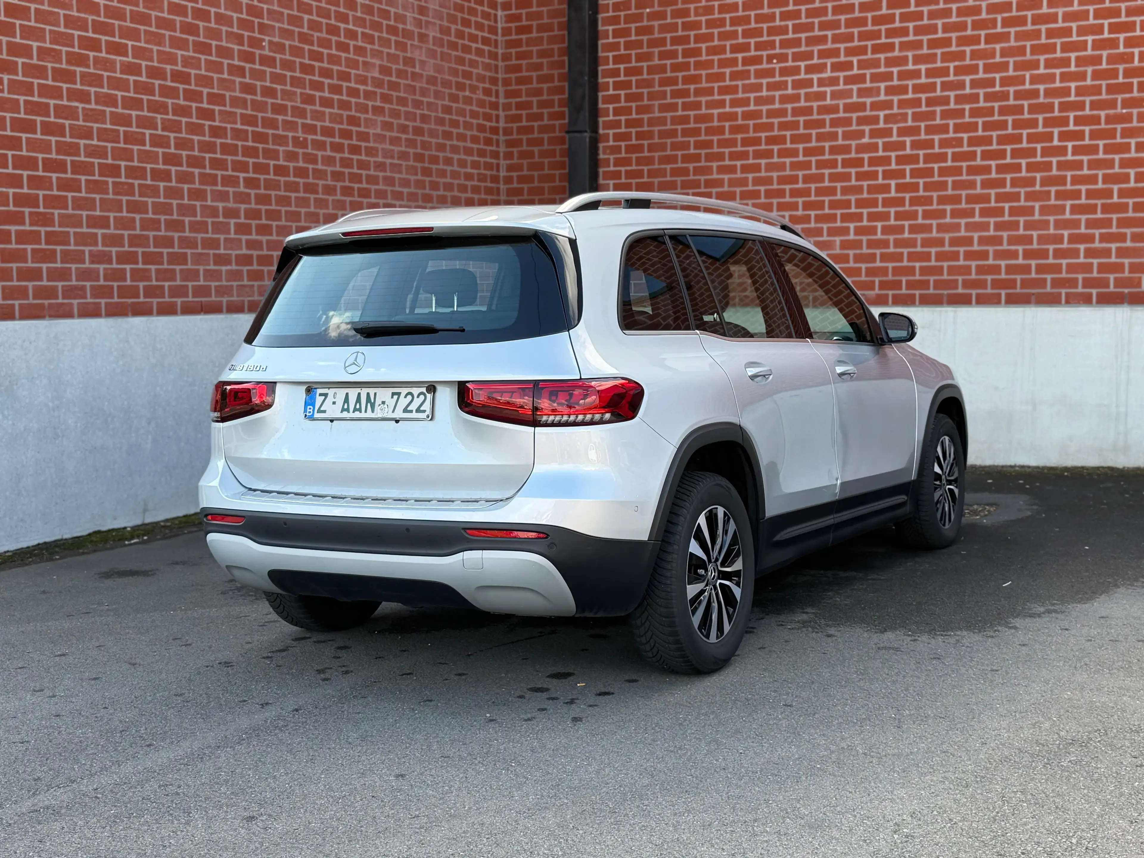 Mercedes-Benz GLB 180 GLB 180 d — photo 5