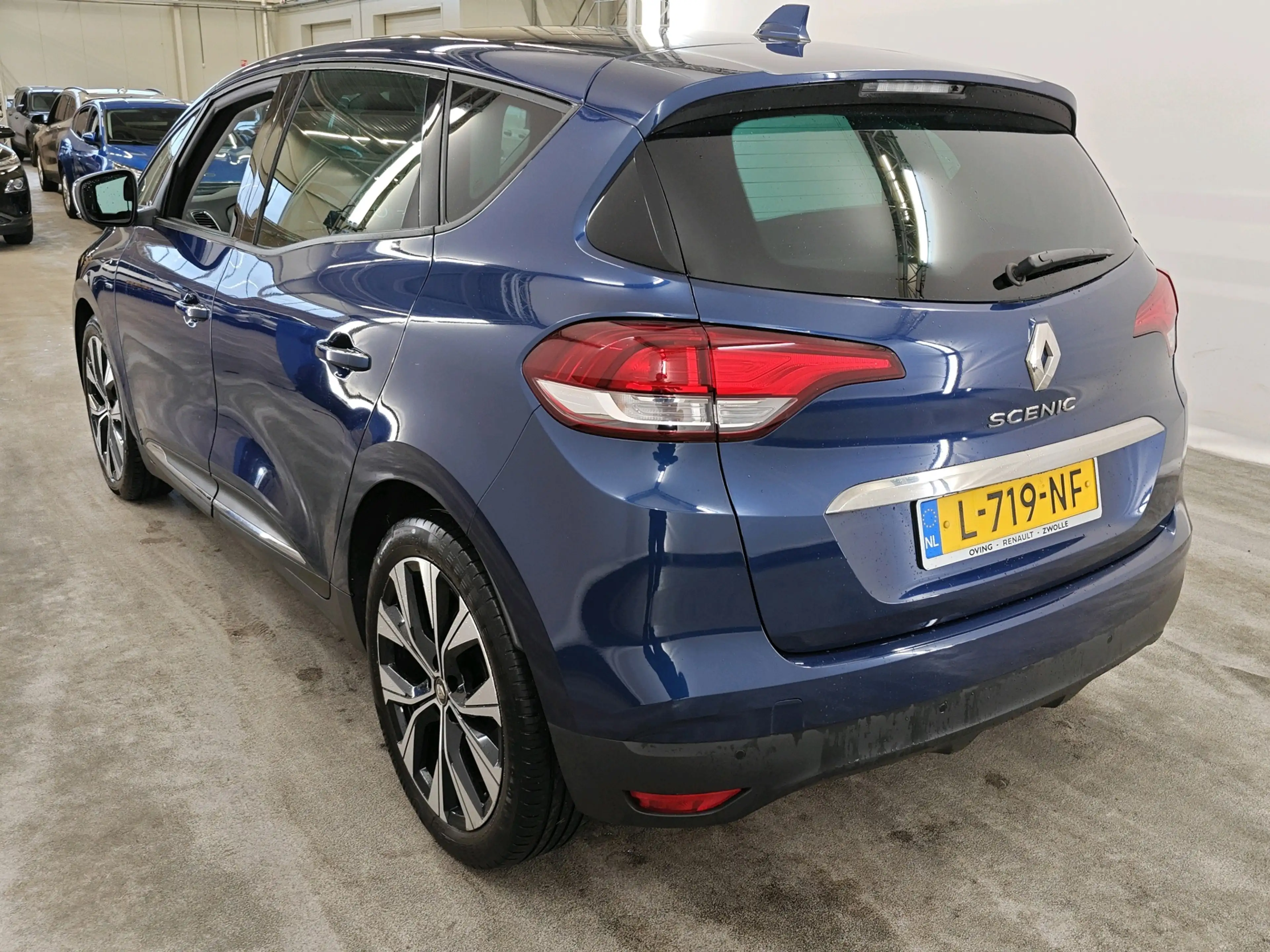 Renault Scenic 1.3 TCe 140pk Automaat Limited | CarPlay | PDC Voo — photo 2