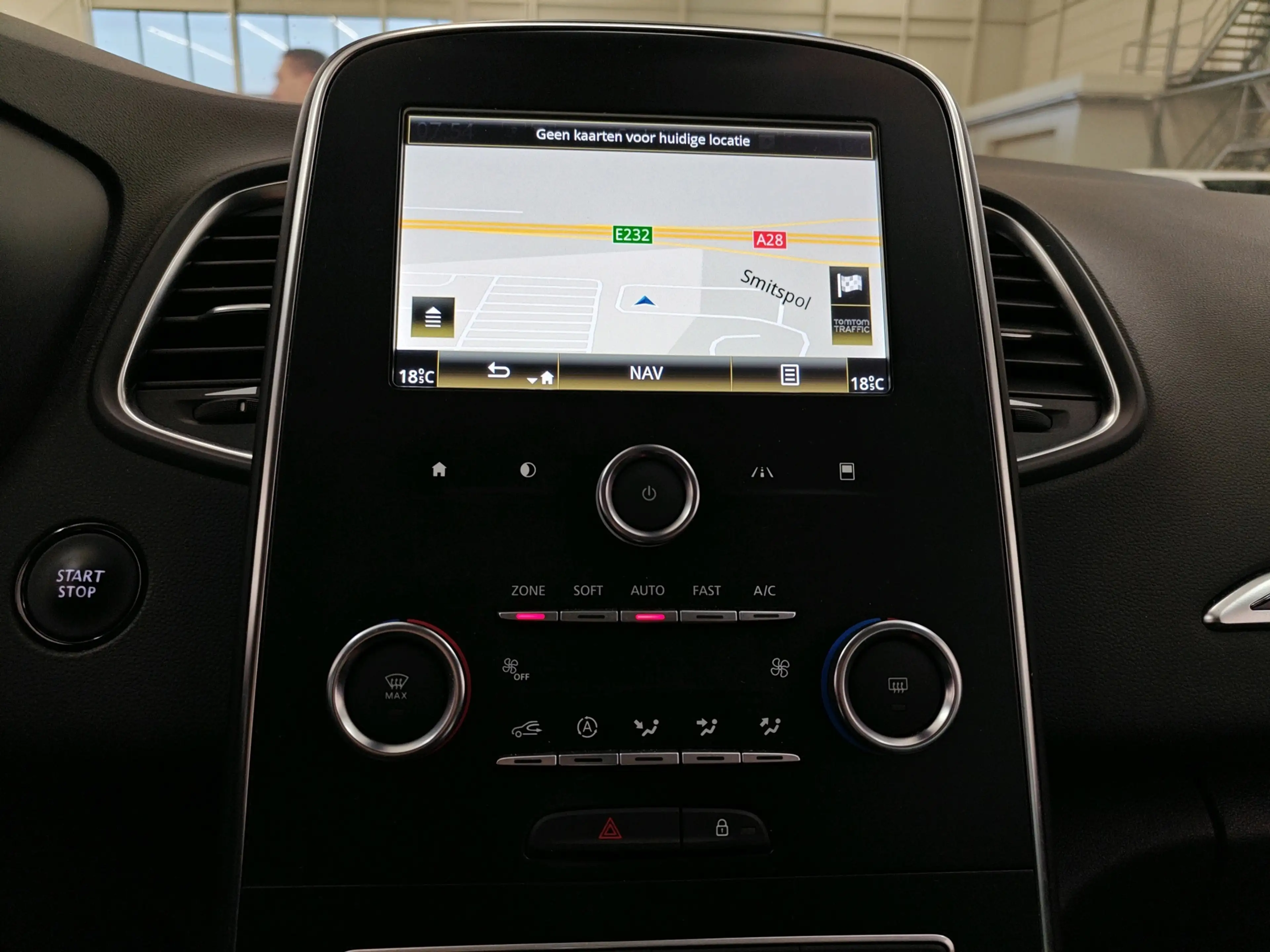 Renault Scenic 1.3 TCe 140pk Automaat Limited | CarPlay | PDC Voo — photo 11