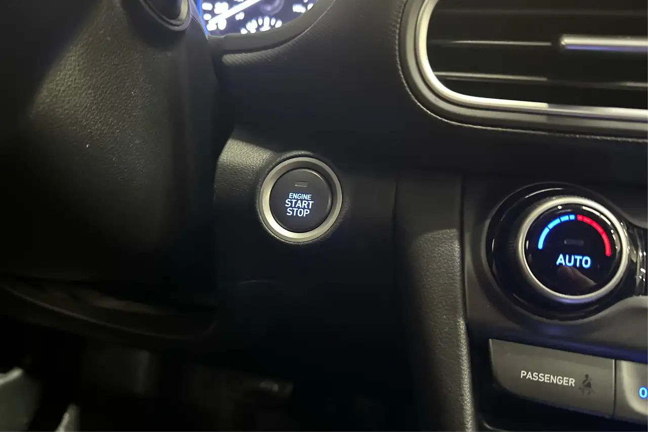 Hyundai KONA photo Hyundai KONA
