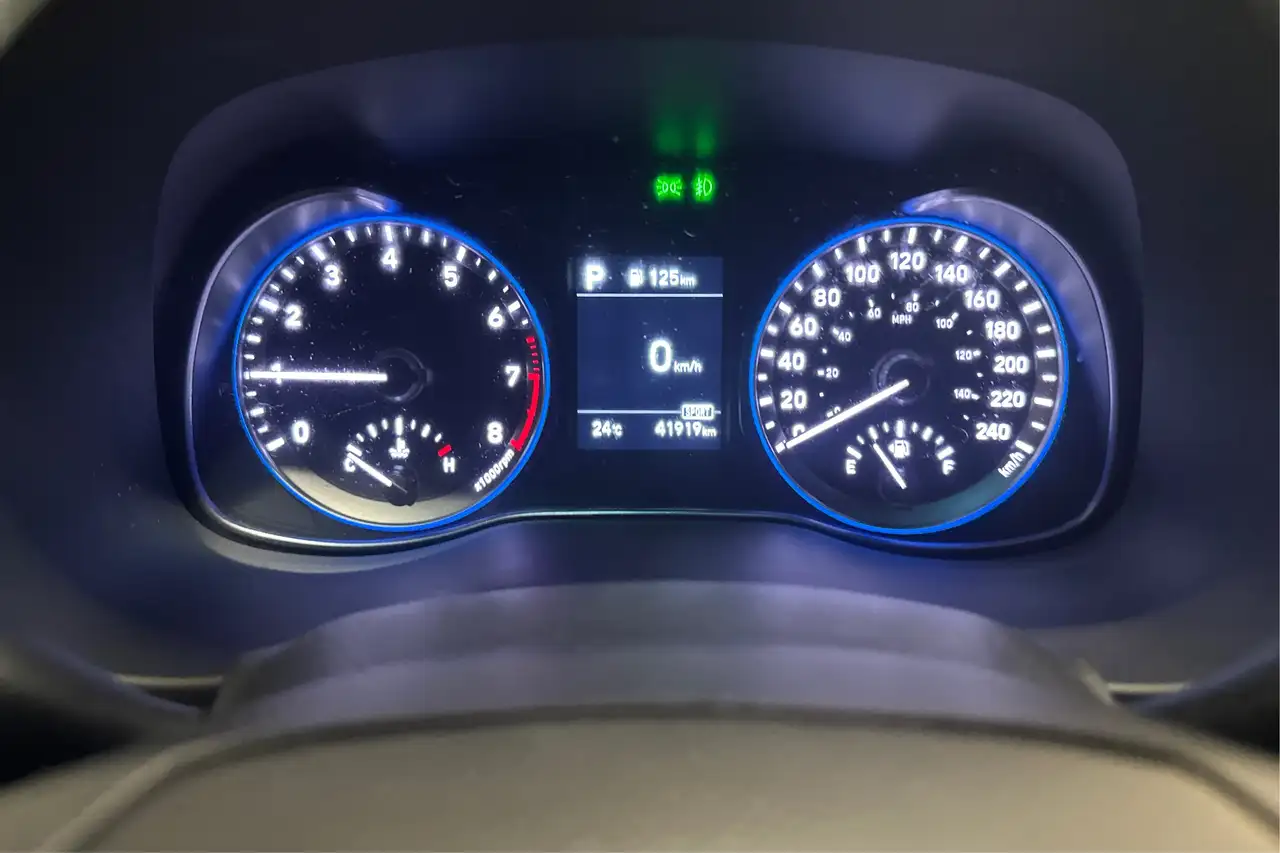 Hyundai KONA photo Hyundai KONA