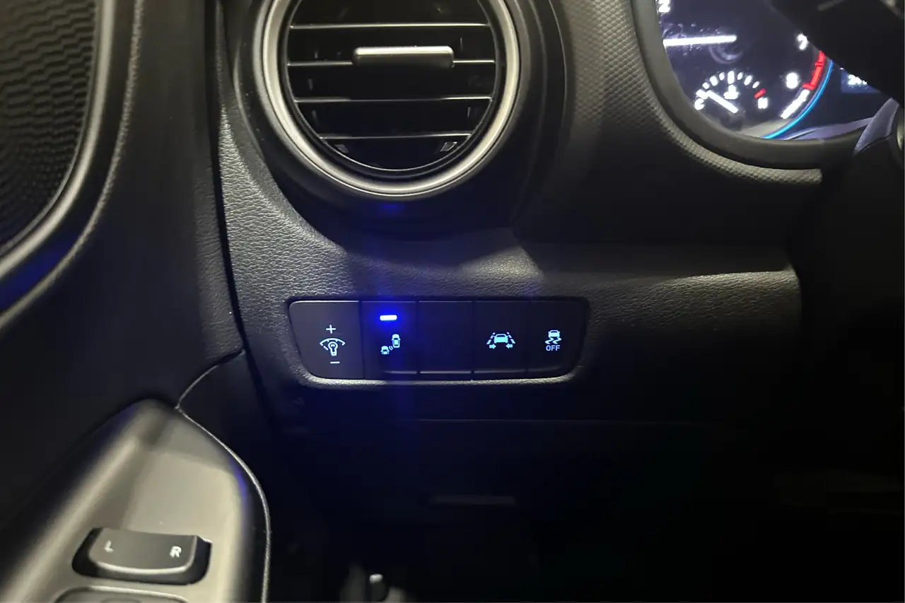 Hyundai KONA photo Hyundai KONA