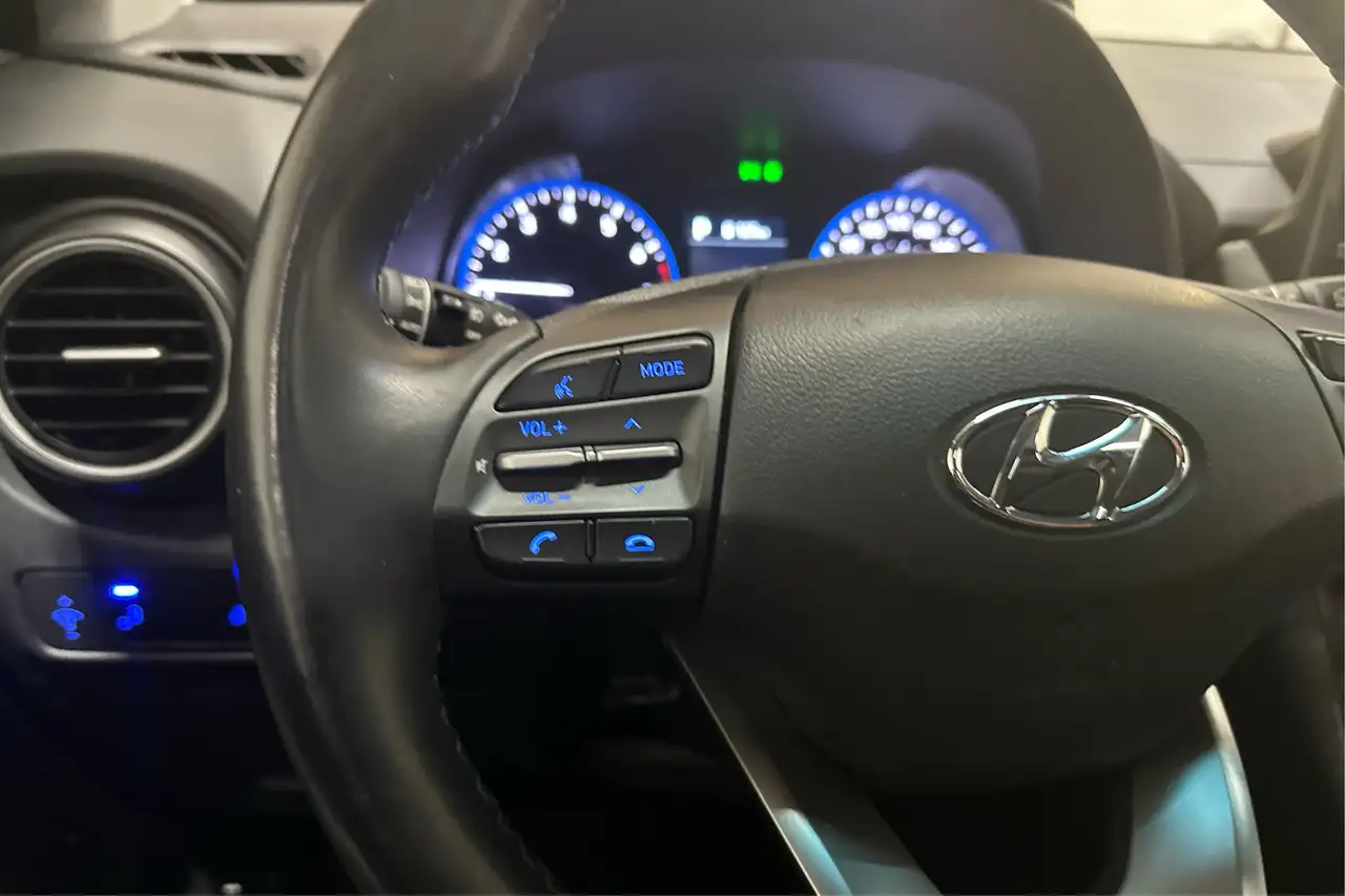 Hyundai KONA photo Hyundai KONA