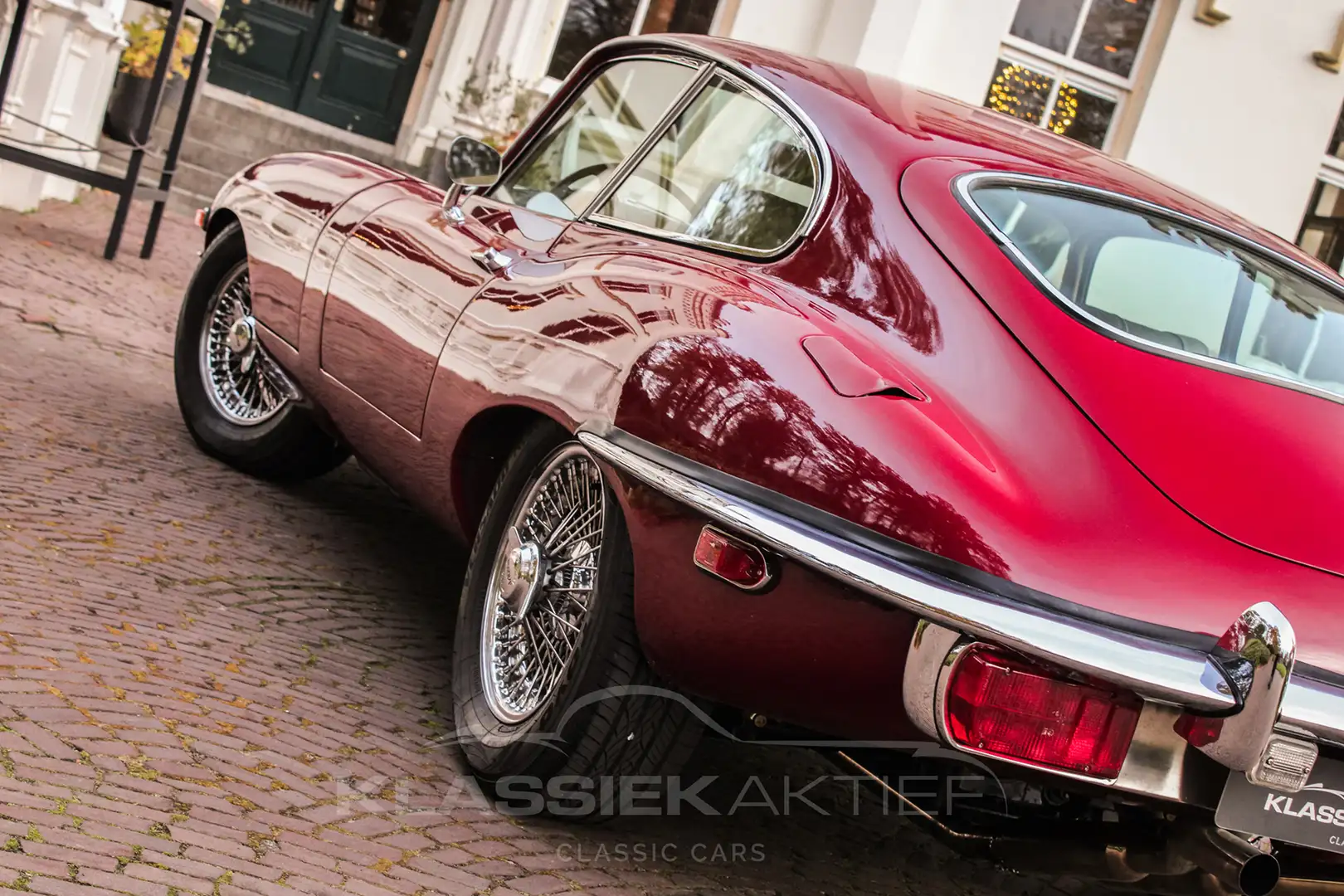 Jaguar E-Type Coupé 4.2 Series 2 Rouge - 2