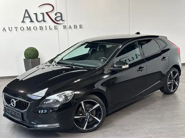 Volvo V40 T2 Kinetic NAV+SHZ+PDC+KLIMA+TEMPOMAT+18ZOLL+3HD