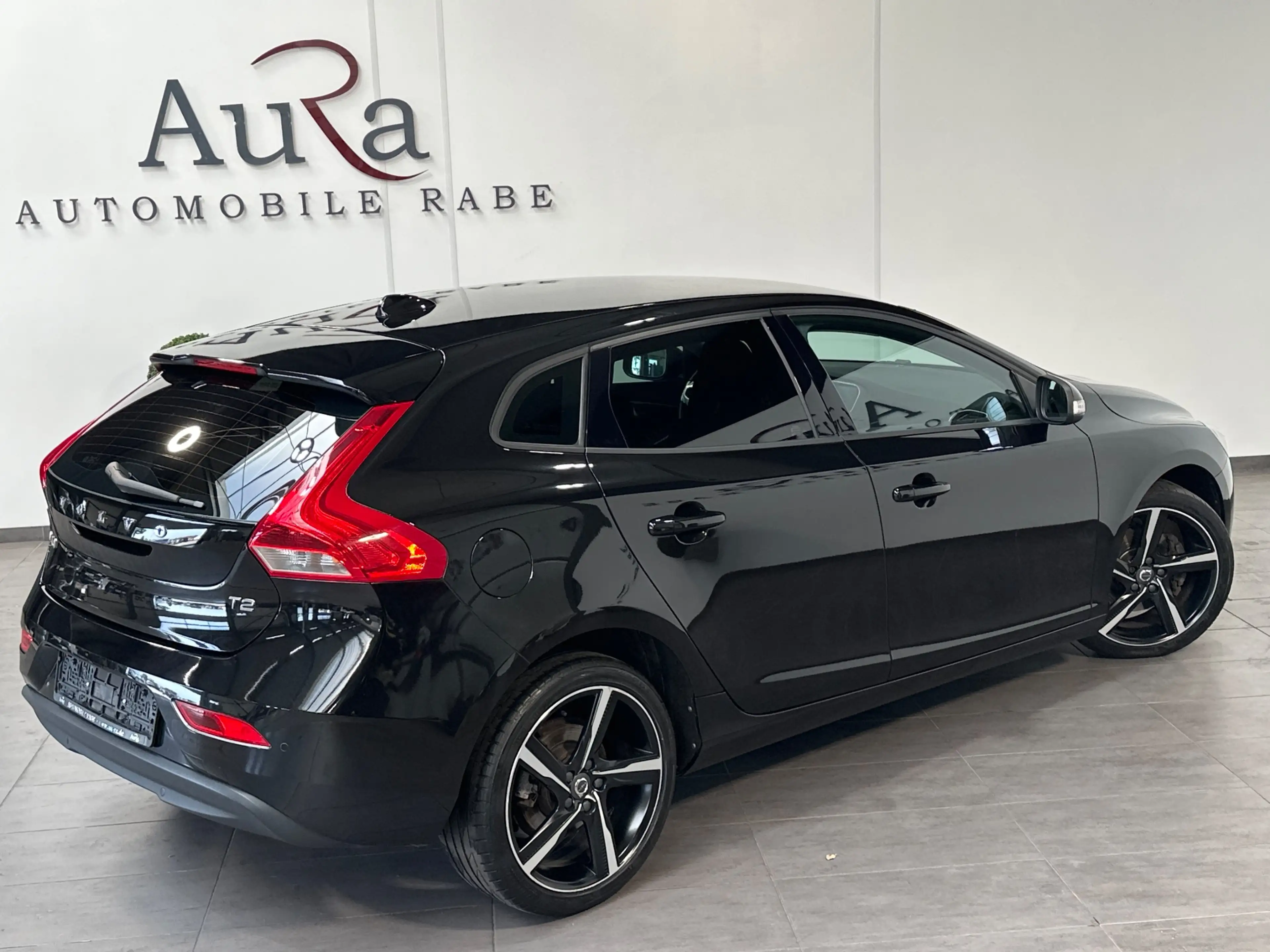 Volvo V40 T2 Kinetic NAV+SHZ+PDC+KLIMA+TEMPOMAT+18ZOLL+3HD — photo 5