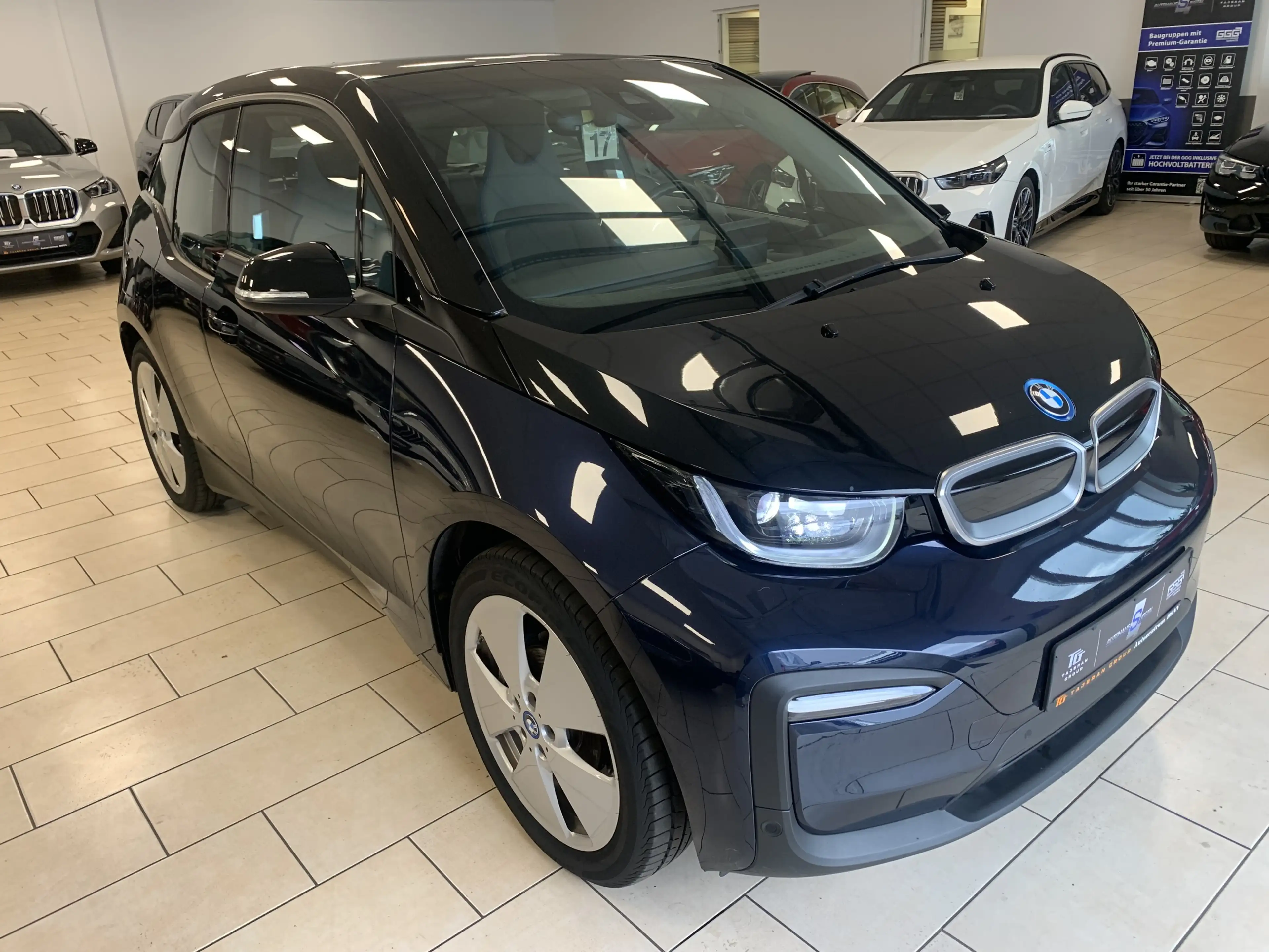 BMW i3 Navi*CarPlay*ACC*R-Cam*CarPlay*LED*Keyless*1H — photo 7