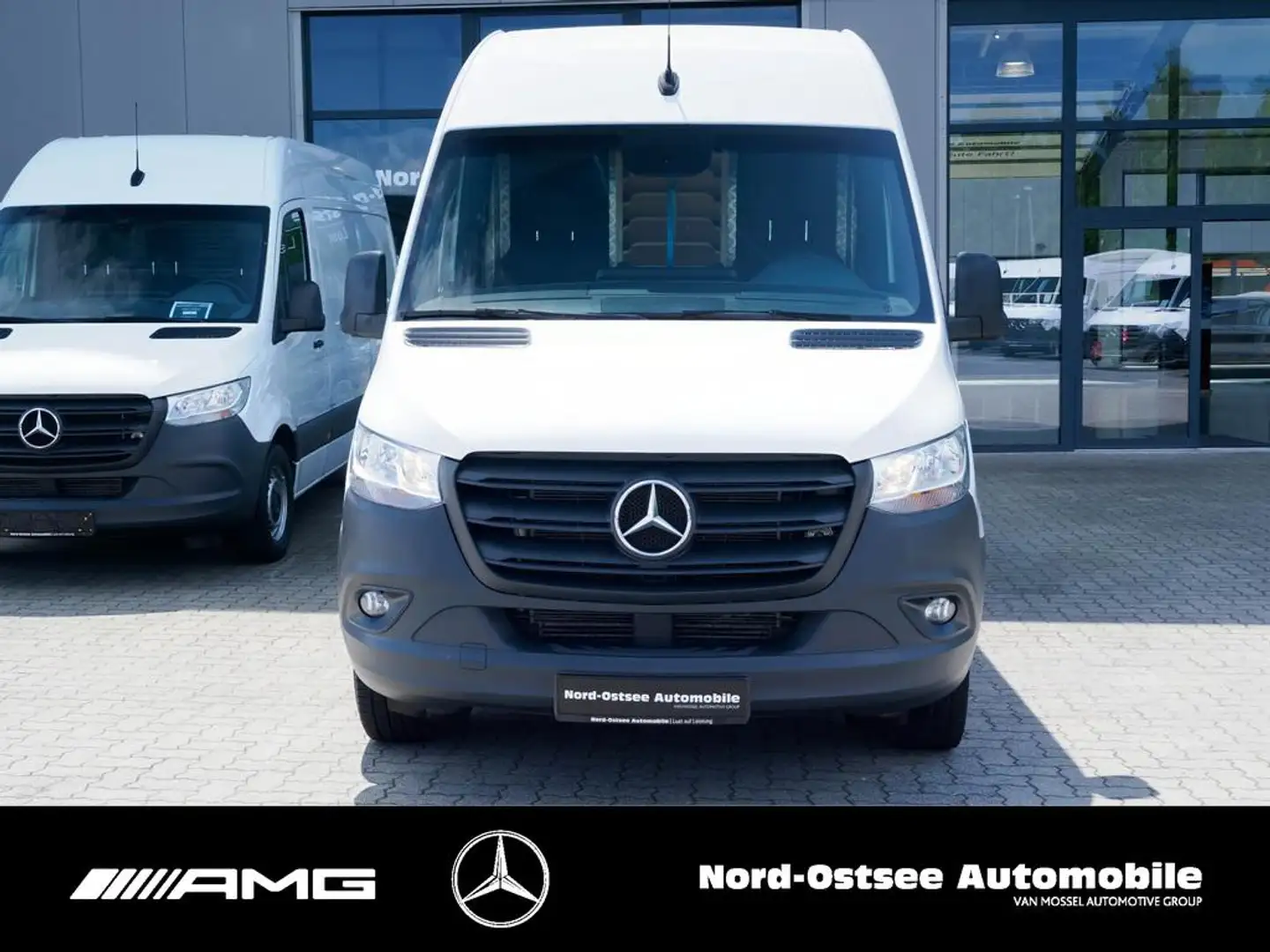 Mercedes-Benz Sprinter 319 L2H2 AHK 3,5T AUTOM KAM STANDHZG Blanc - 2