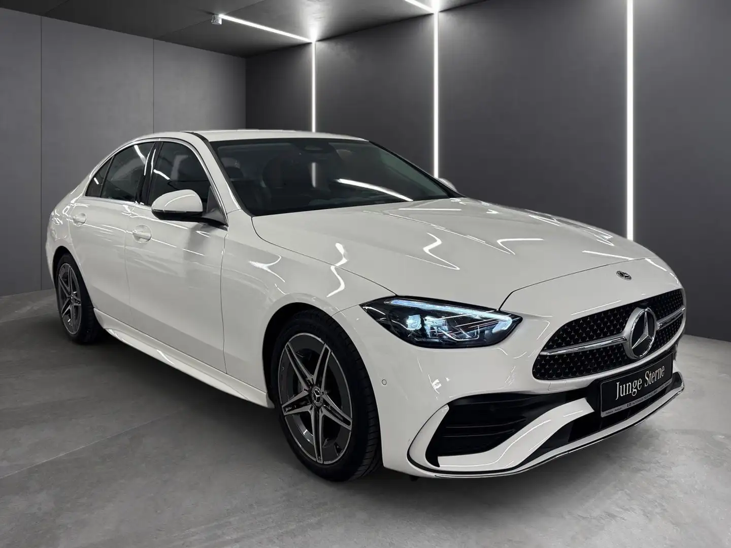 Mercedes-Benz C 300 d AMG*AHK*Totwink*LED*Kamera*Memory*CarPla Білий - 2