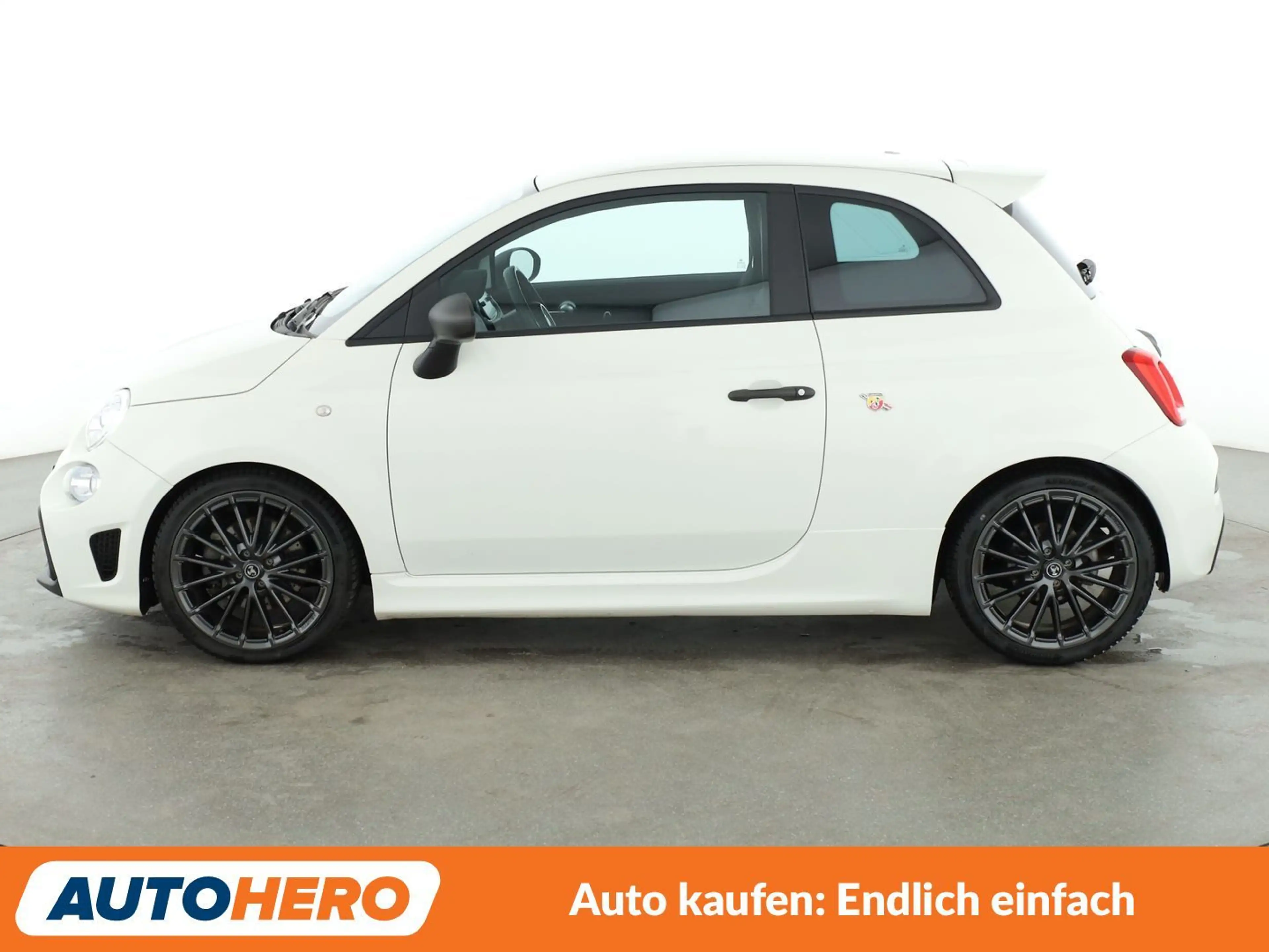 Abarth 595 1.4 Turbo*PDC*ALU*KLIMA*DAB*TOUCH* — photo 3