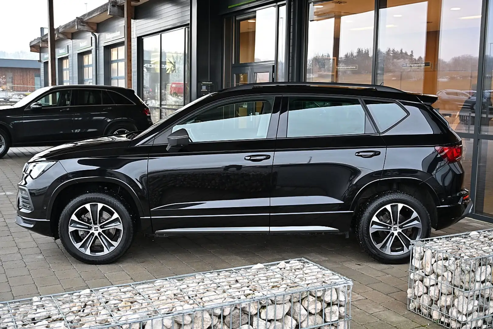 SEAT Ateca 2,0 FR TDI DSG LED, Navi, eKlappe, Kamera, Park... Schwarz - 2