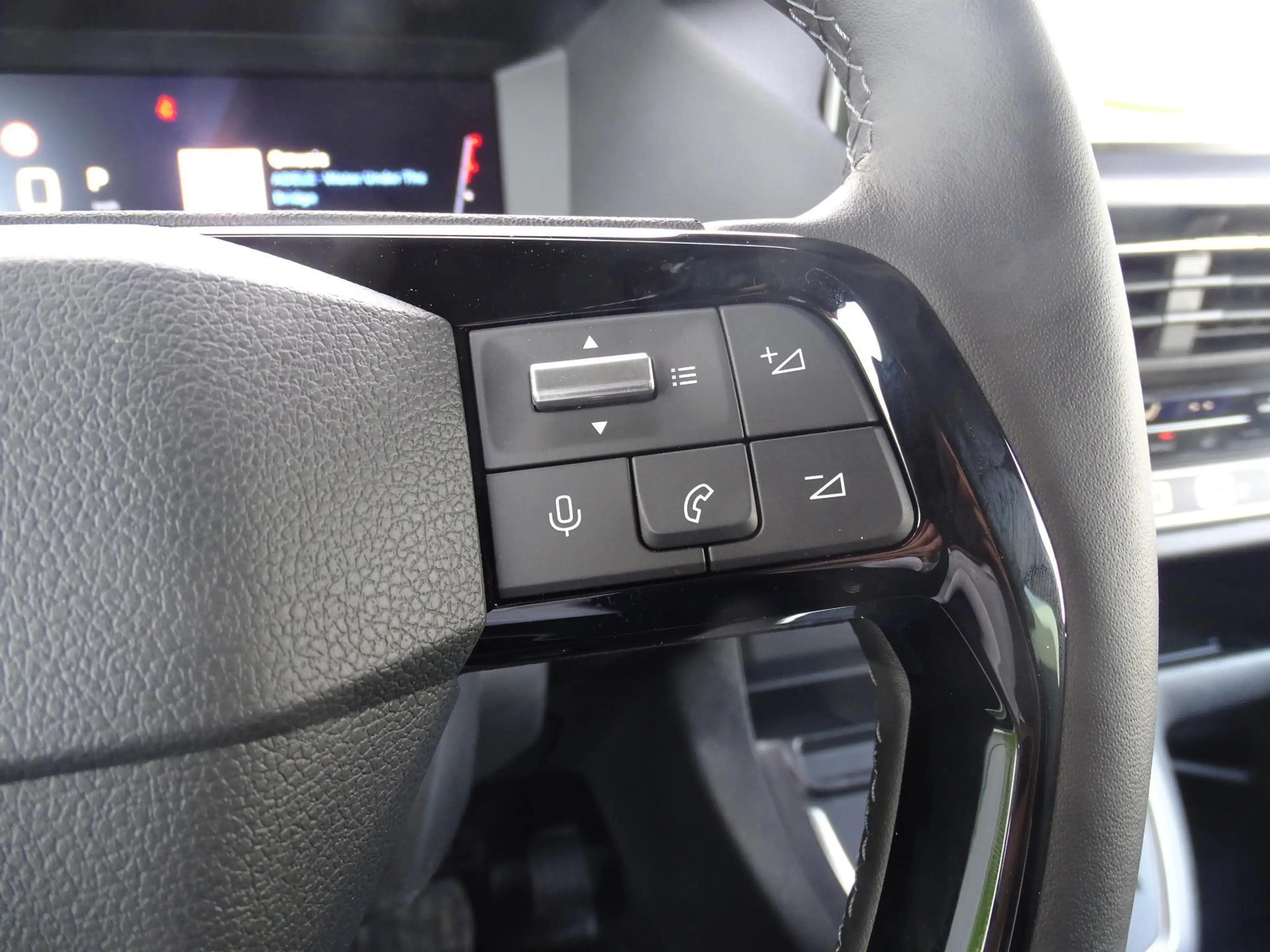 Opel Vivaro 2.2 Turbo 180 S/S AT8 DC L3H1 — photo 13