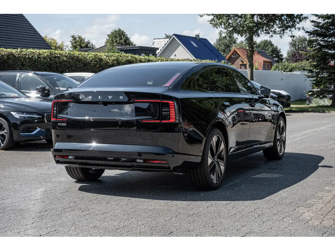 Volvo ES90 2026