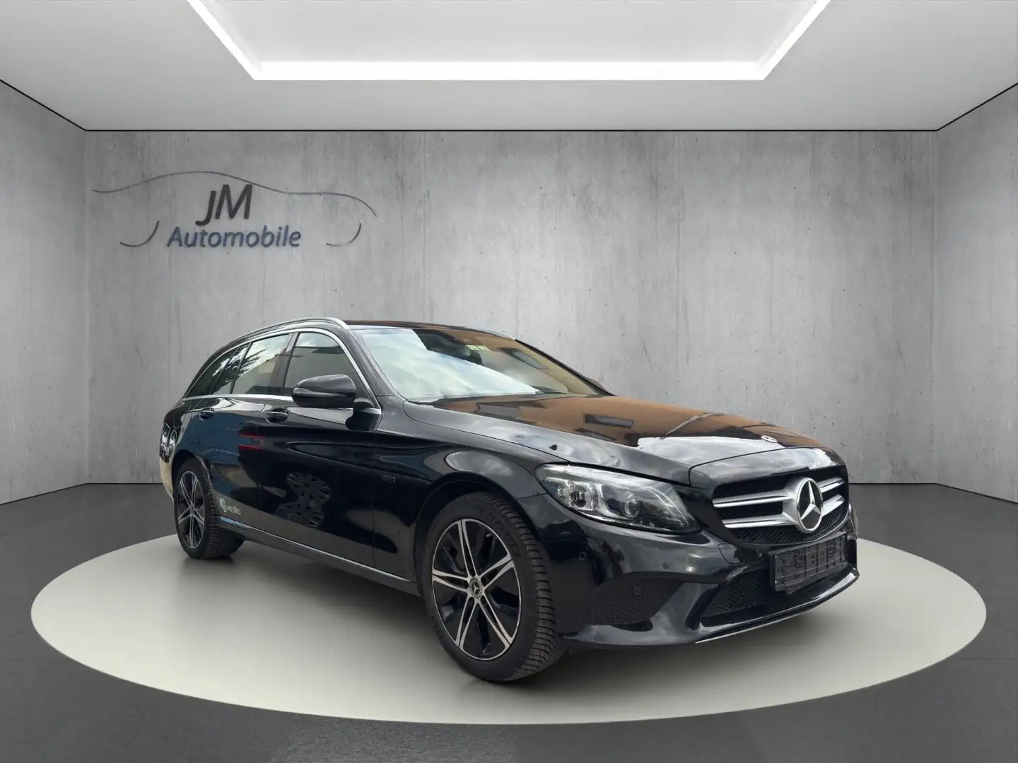 Mercedes-Benz C 300 T de Burmester Avantgarde LED Schwarz - 1