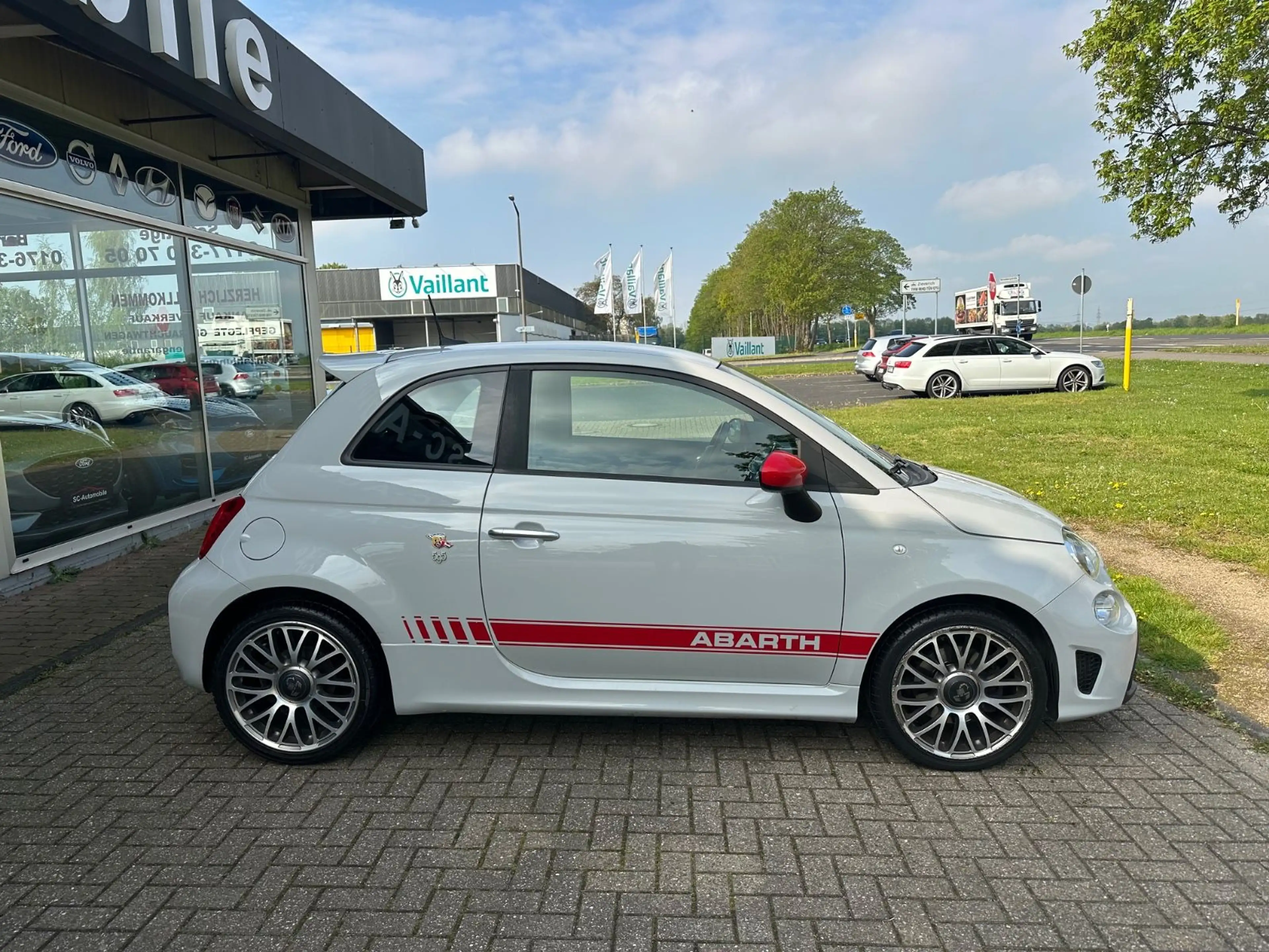 Abarth 500 595*NAVI*PDC* — photo 4