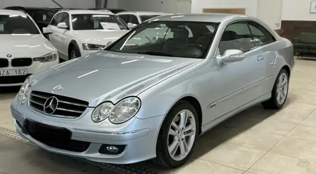 Mercedes-Benz CLK 350 Avantgarde A