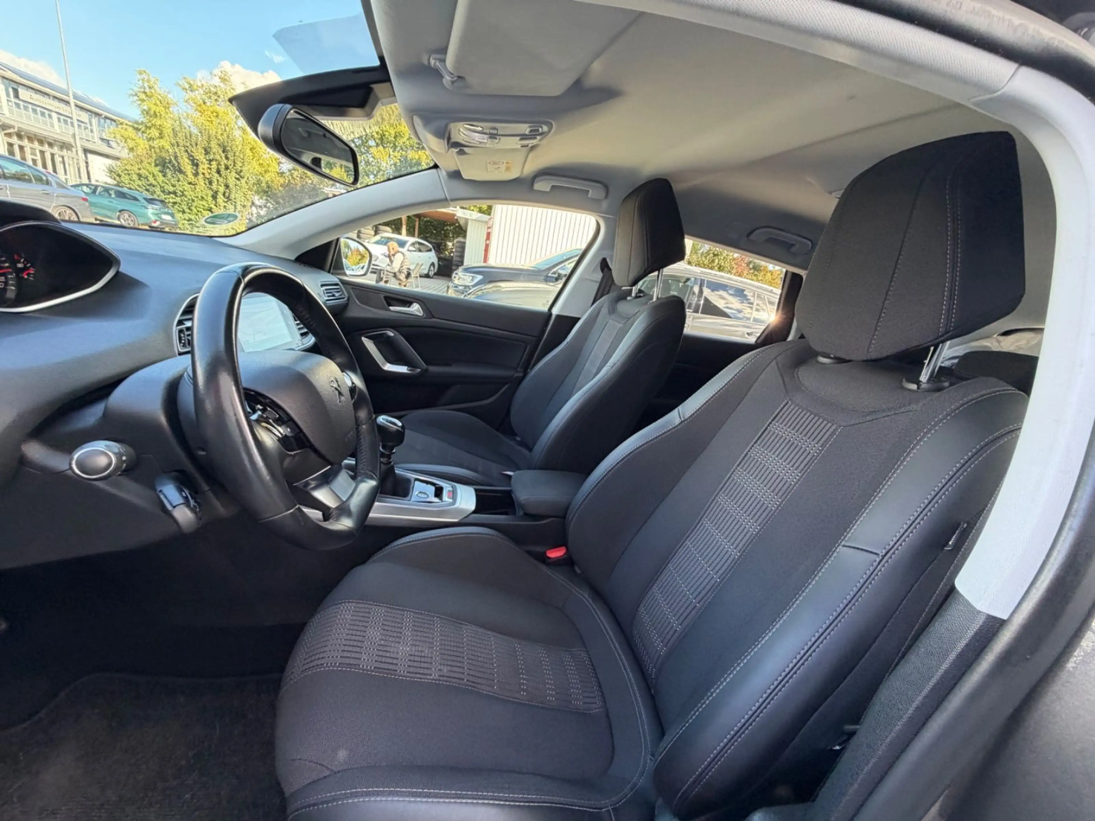 Peugeot 308 SW 1.5 HDi Allure Pack/1.Hand/Kamera/AHK/ACC — photo 10