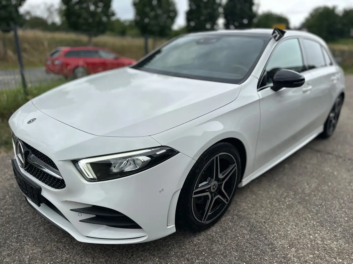 Mercedes-Benz A 200 AMG Line PANO*KAMERA*GARANTIE Blanc - 1
