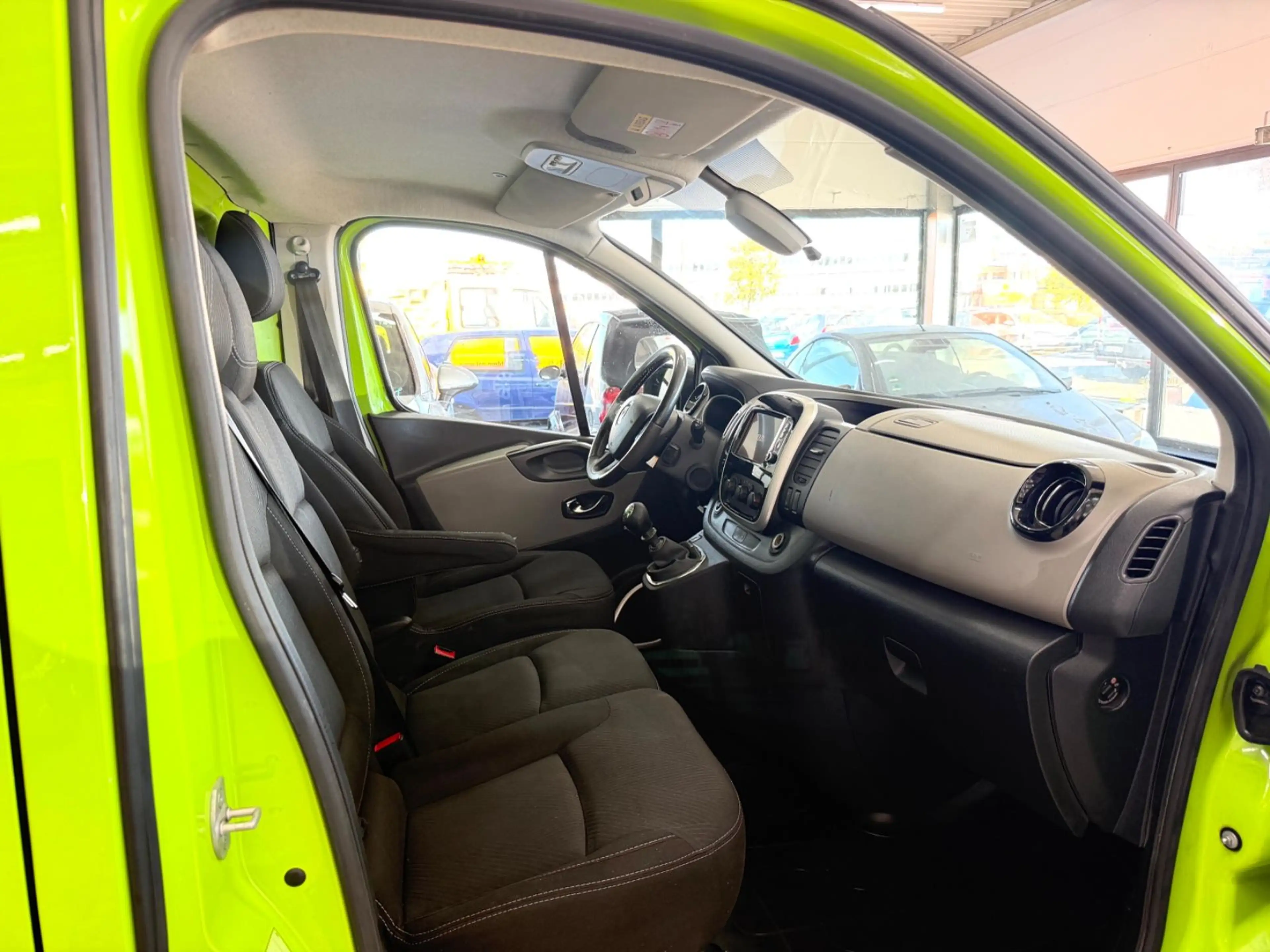 Renault Trafic 1,6 L1H1 Top Zustand Klima Navi AHK — photo 13