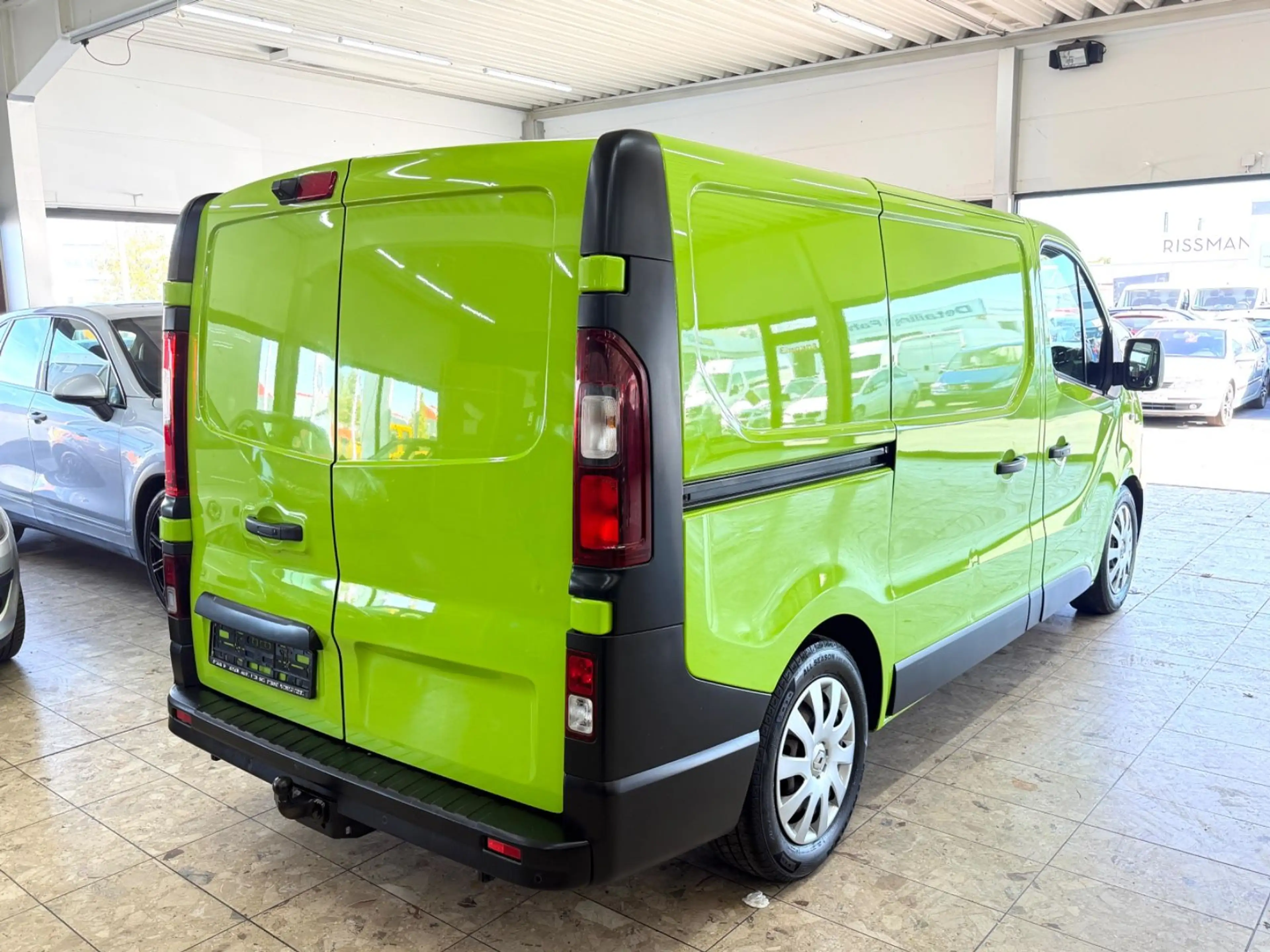 Renault Trafic 1,6 L1H1 Top Zustand Klima Navi AHK — photo 3