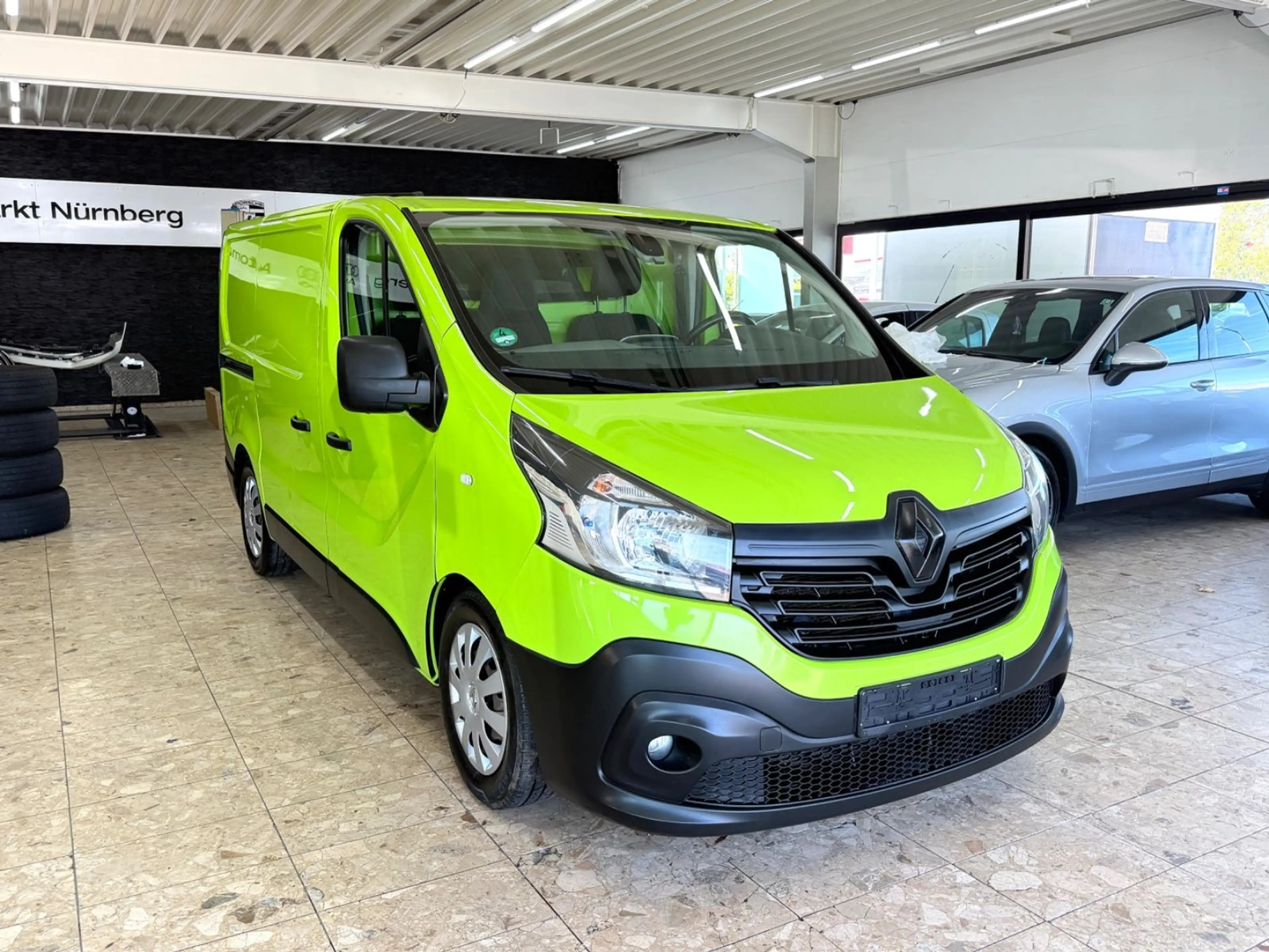 Renault Trafic 1,6 L1H1 Top Zustand Klima Navi AHK — photo 2