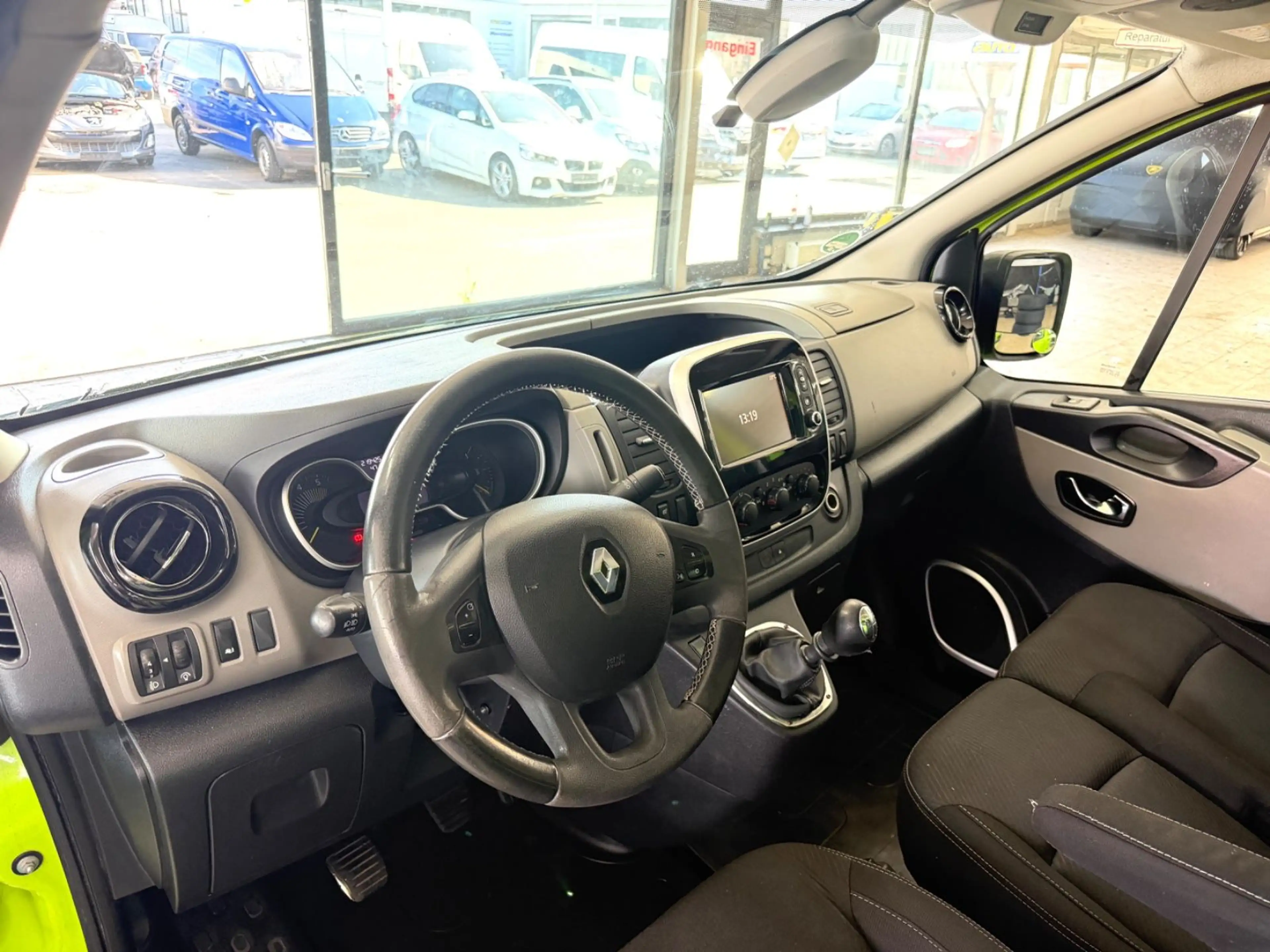 Renault Trafic 1,6 L1H1 Top Zustand Klima Navi AHK — photo 9