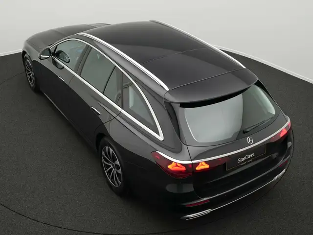 Mercedes-Benz E view 13