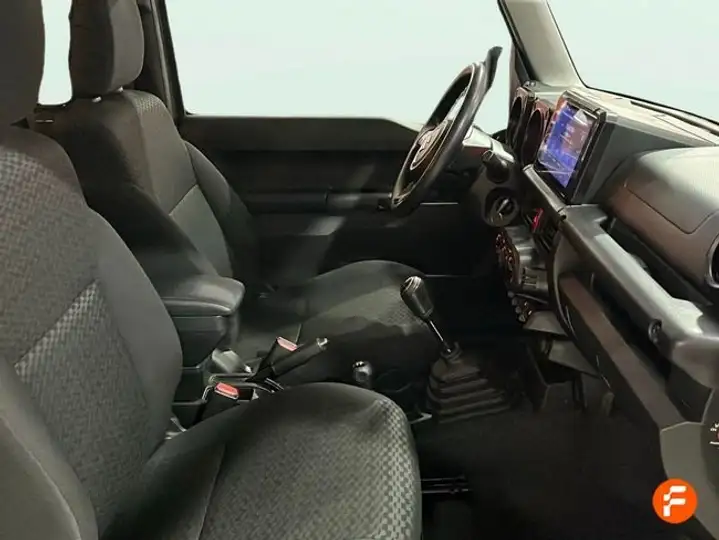 Suzuki Jimny 2024, foto 17