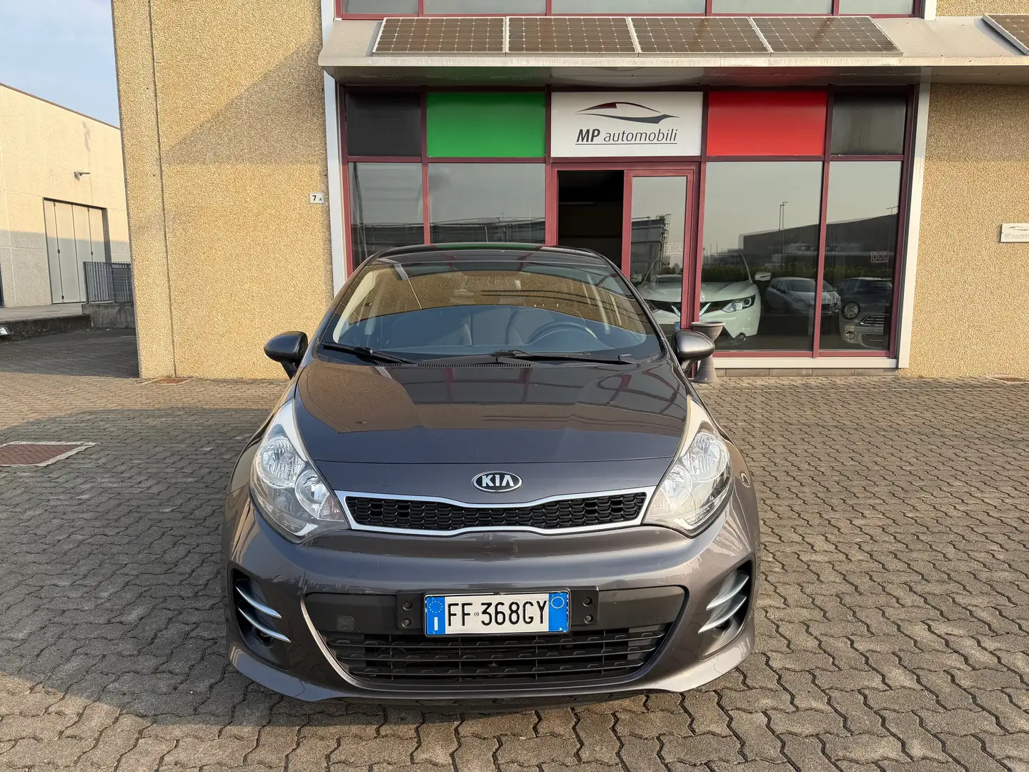 Kia Rio 5p 1.1 crdi Active EURO 6B, OK NEOPATENTATI Grigio - 2