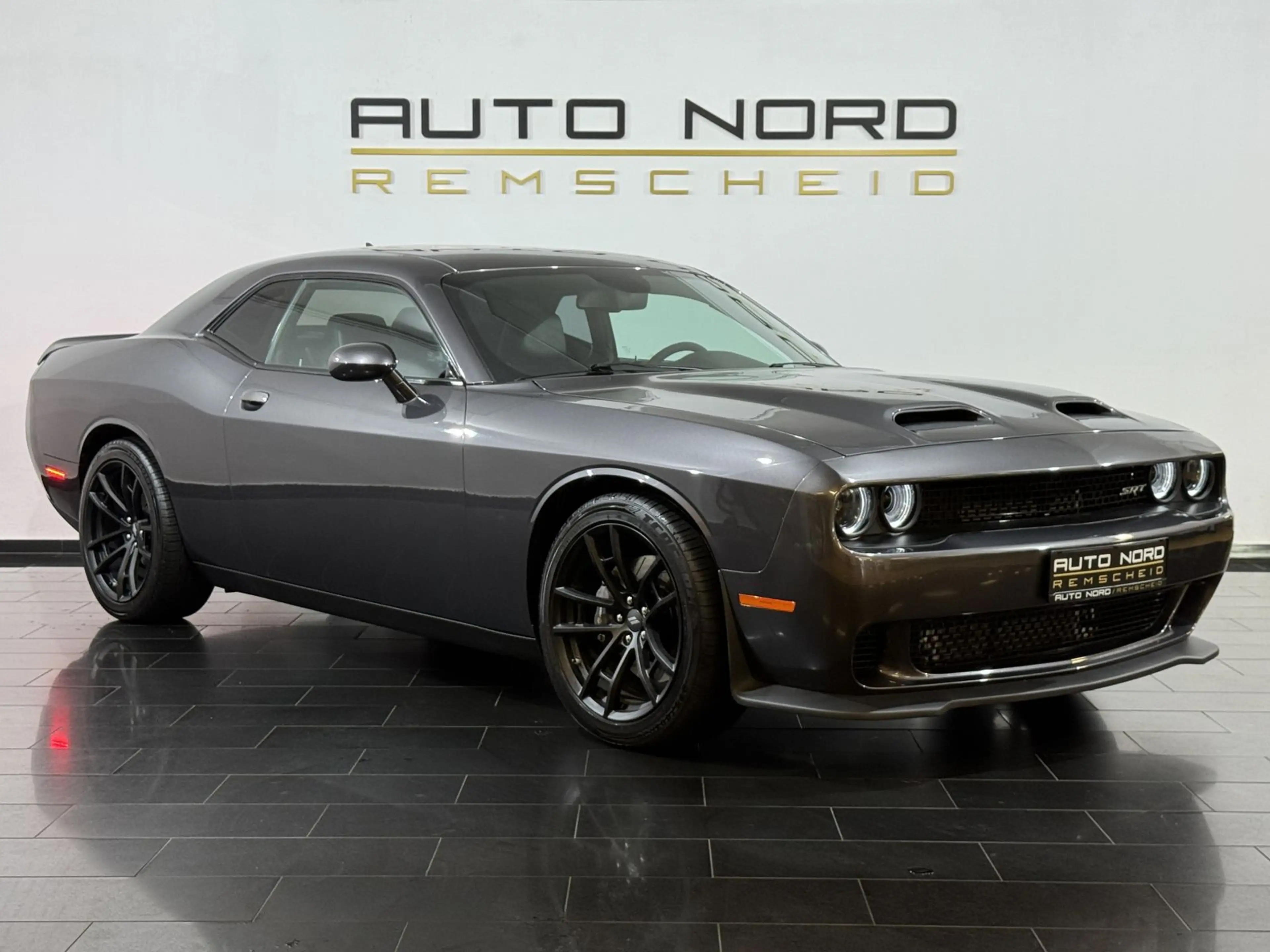 Dodge Challenger 6.4 Hemi 1320 *Kamera*Alpine*CarPlay* — photo 3