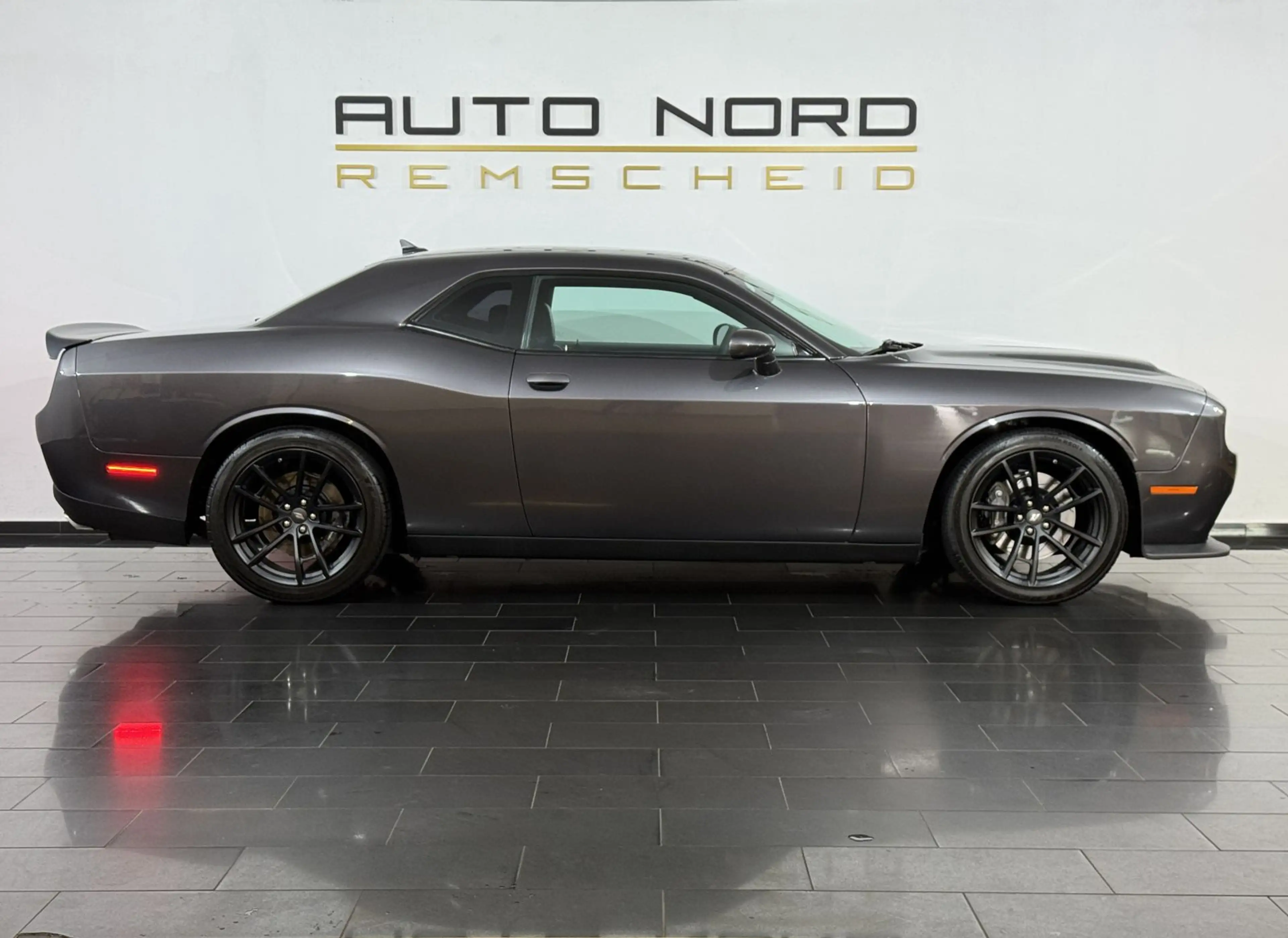 Dodge Challenger 6.4 Hemi 1320 *Kamera*Alpine*CarPlay* — photo 6
