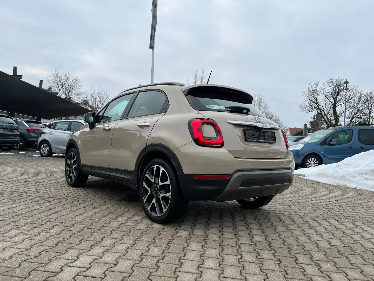 Fiat 500X Cross 1.3 DCT *LED Navi Kamera Sitzh. Alu* Beige - 2