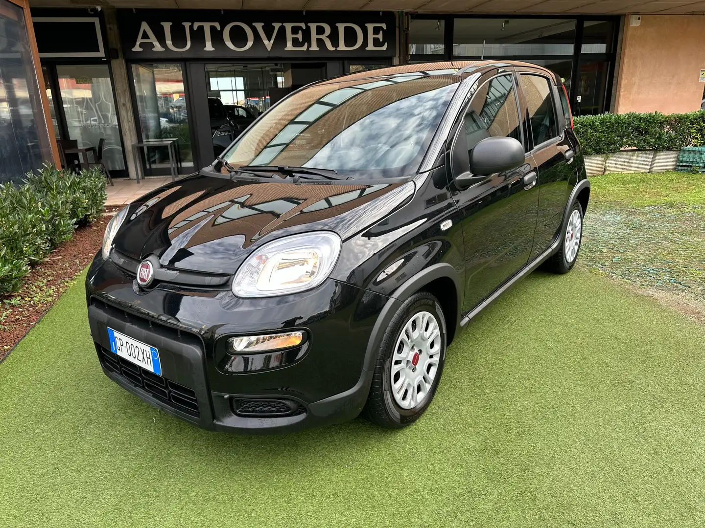 Fiat Panda 1.0 Firefly Hybrid S&S 70CV UNIPROP 9000KM Zwart - 1