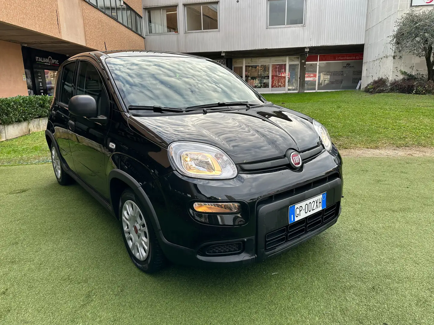 Fiat Panda 1.0 Firefly Hybrid S&S 70CV UNIPROP 9000KM Zwart - 2