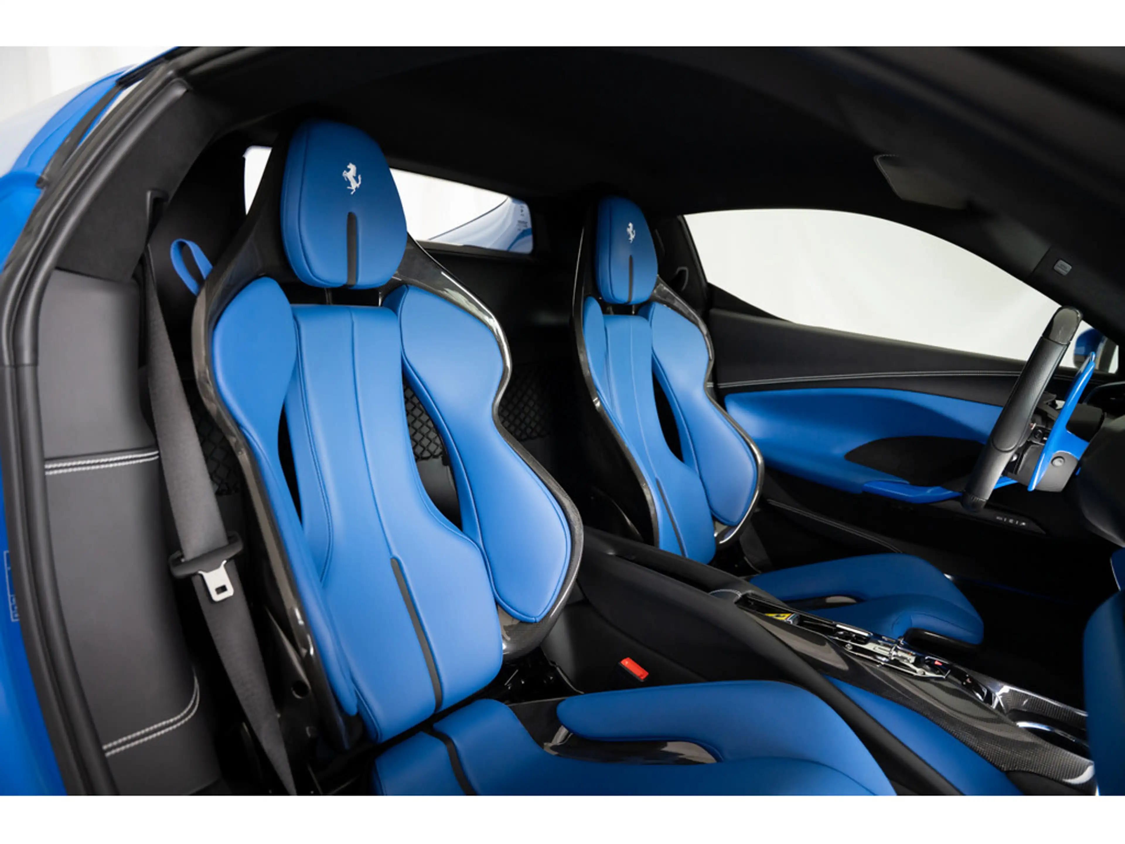 Ferrari 296 GTB NAVI SPORTABGASANLAGE HUD LED 360° — photo 10