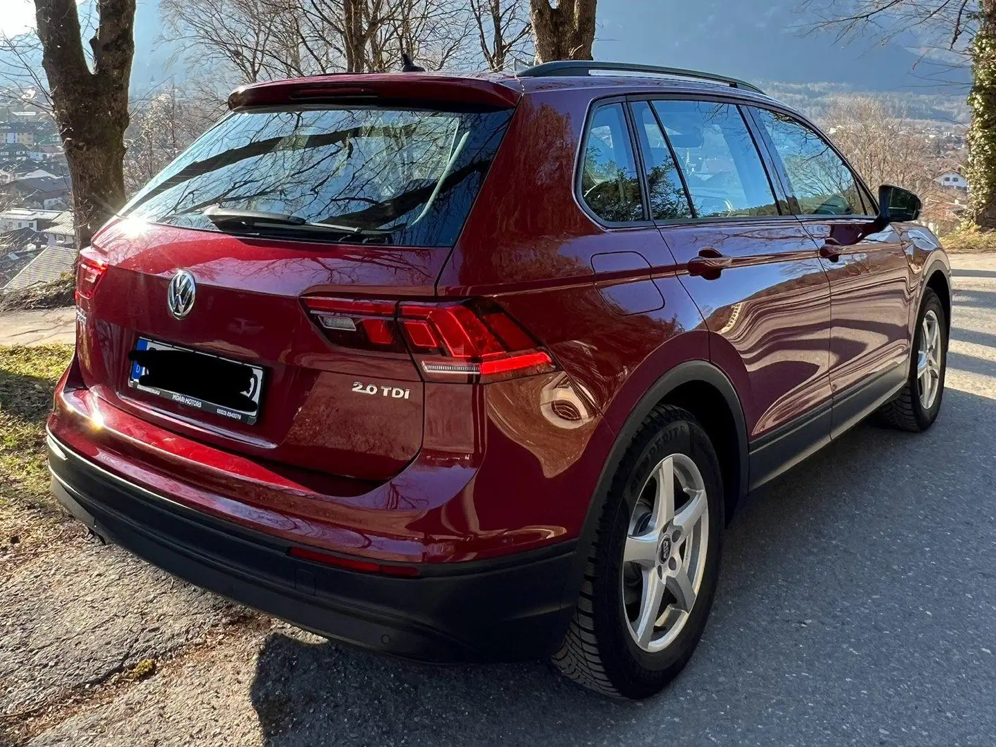 Volkswagen Tiguan Tiguan 2.0 TDI SCR (BlueMotion Technology) Trendli Rot - 2
