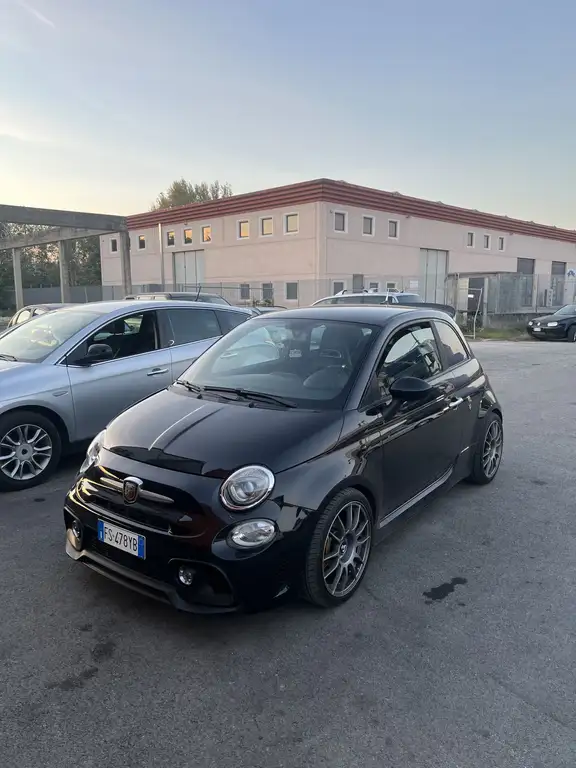 Abarth 595 Pista 2018 из Европы — купить под ключ