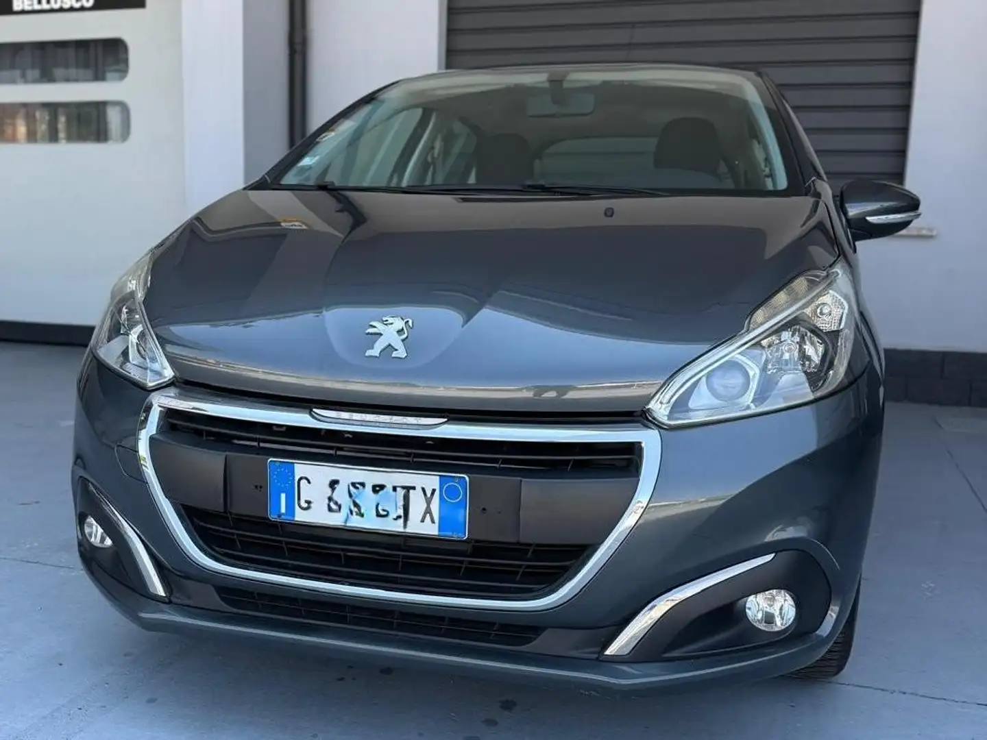 Peugeot 208 208 I 2015 5p 1.0 puretech Access 68cv Grau - 1