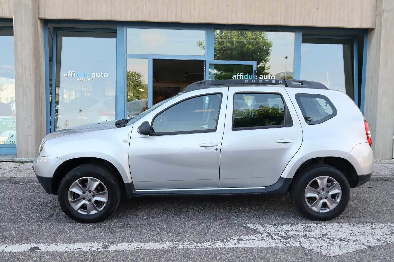 Dacia Duster 1.5 dCi 110cv Prestige Argent - 2
